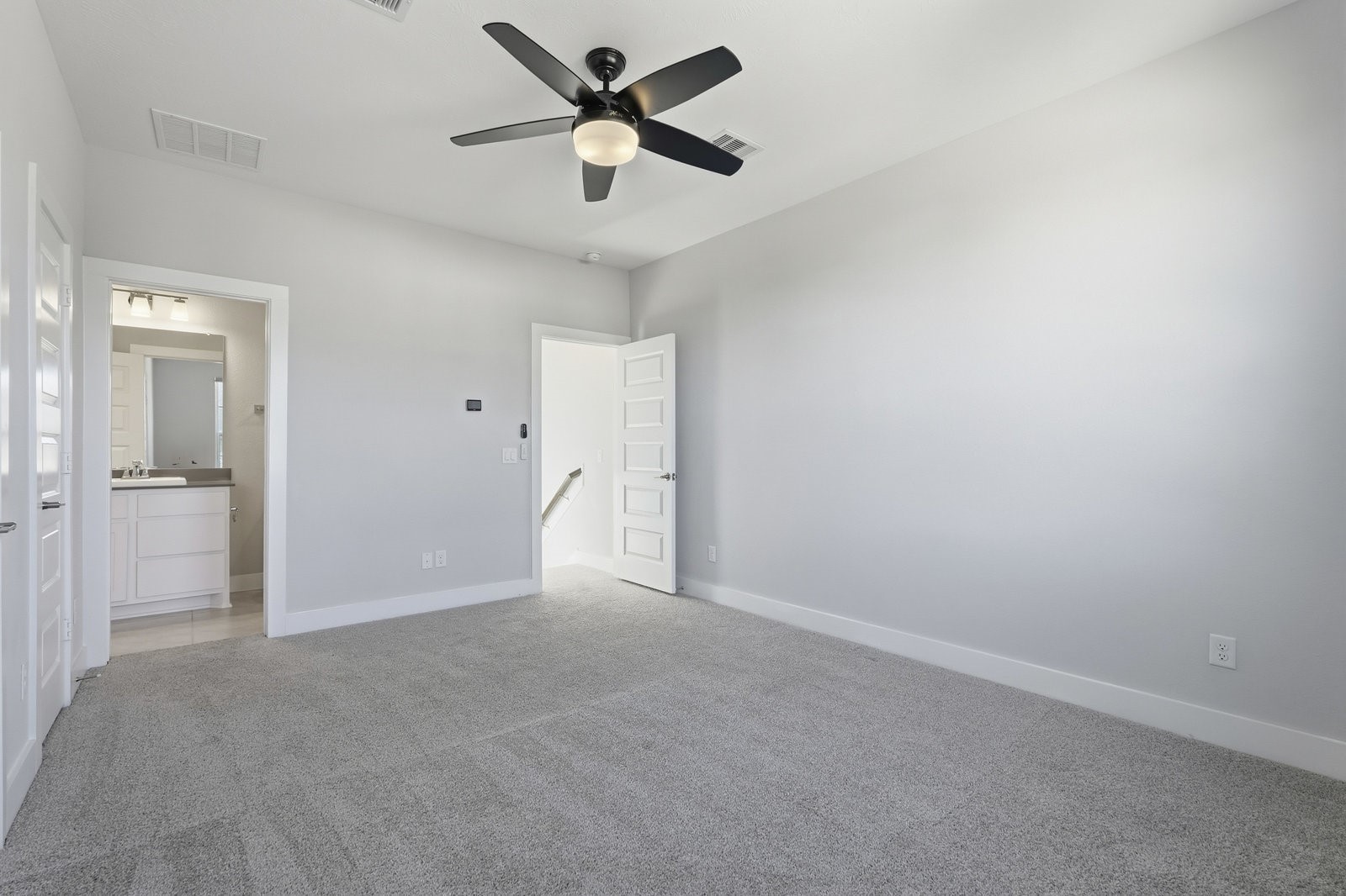 15822 Pilot Knob Drive Property Photo 29