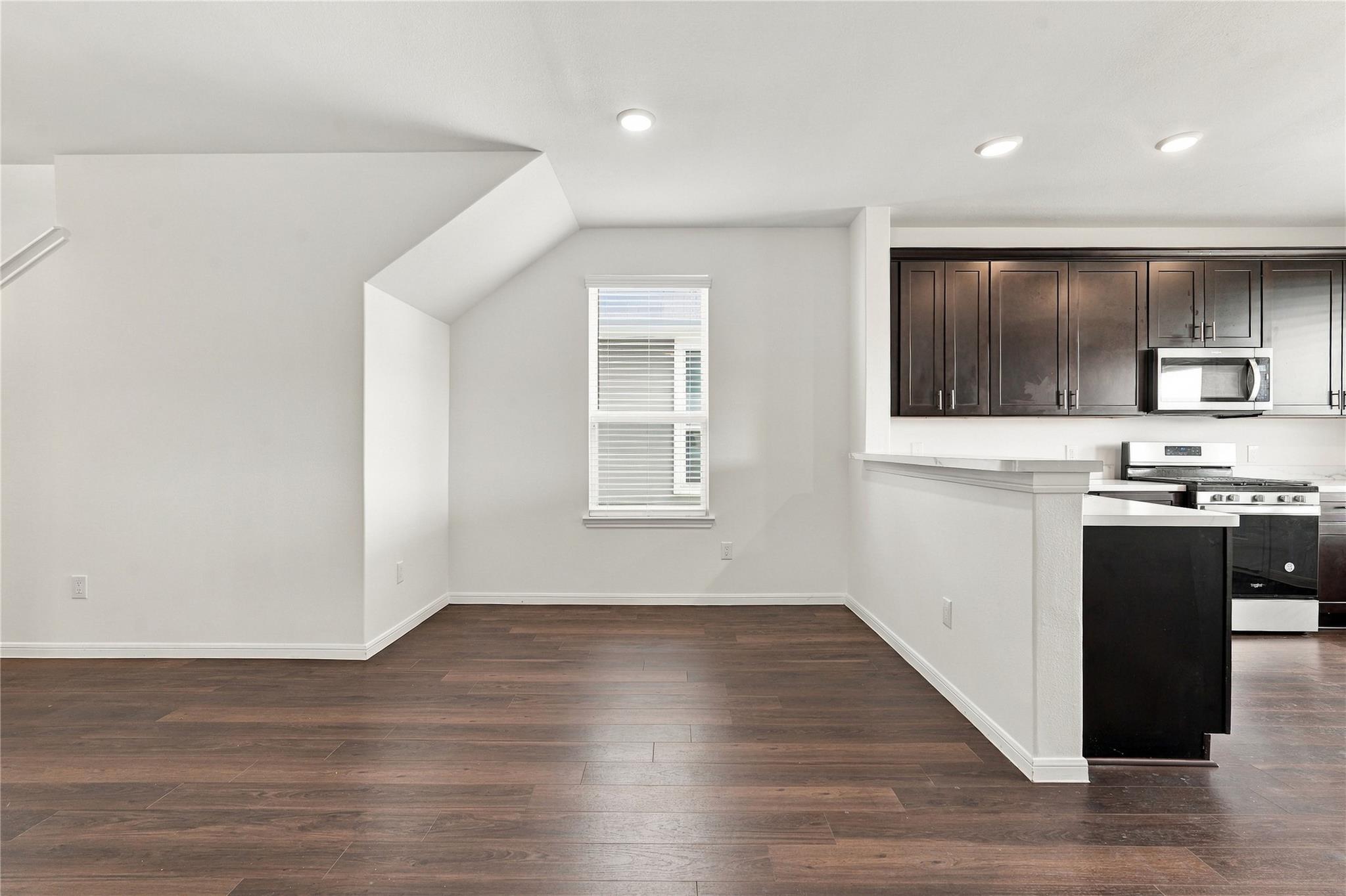 21522 Austell Pond Drive Property Photo 11