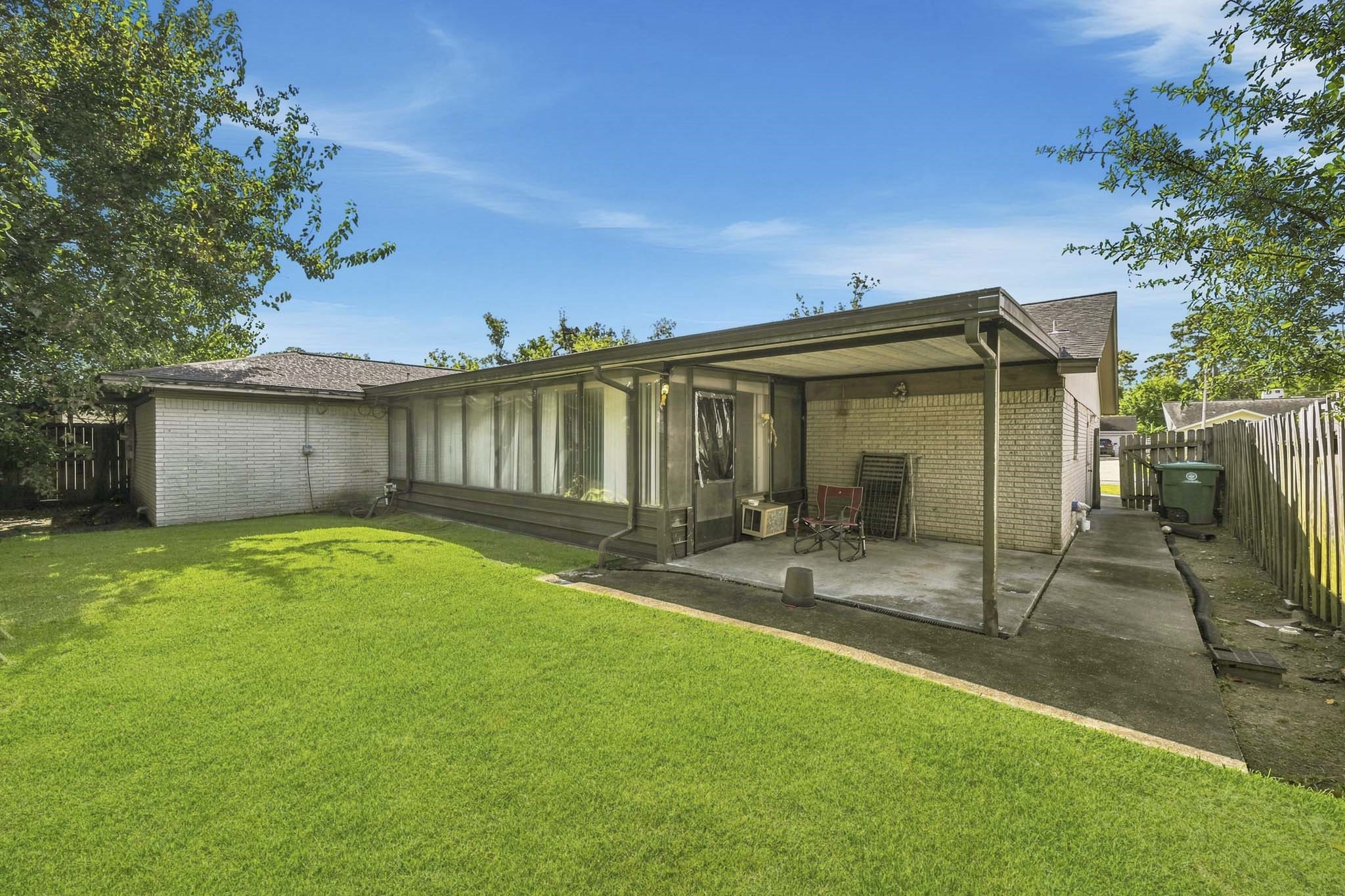 1114 Curtin Street Property Photo 4