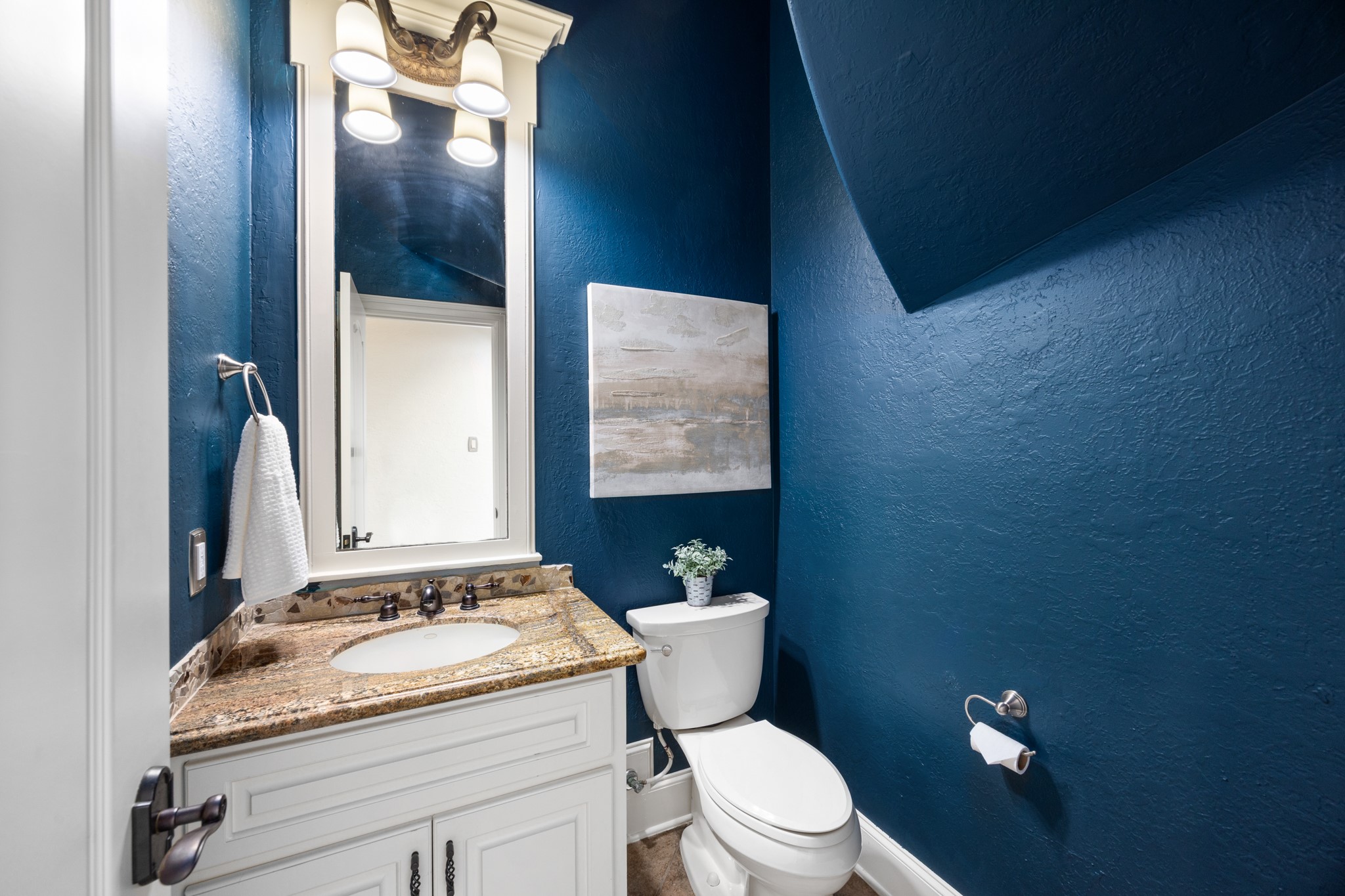 4447 Chateau Creek Way Property Photo 25