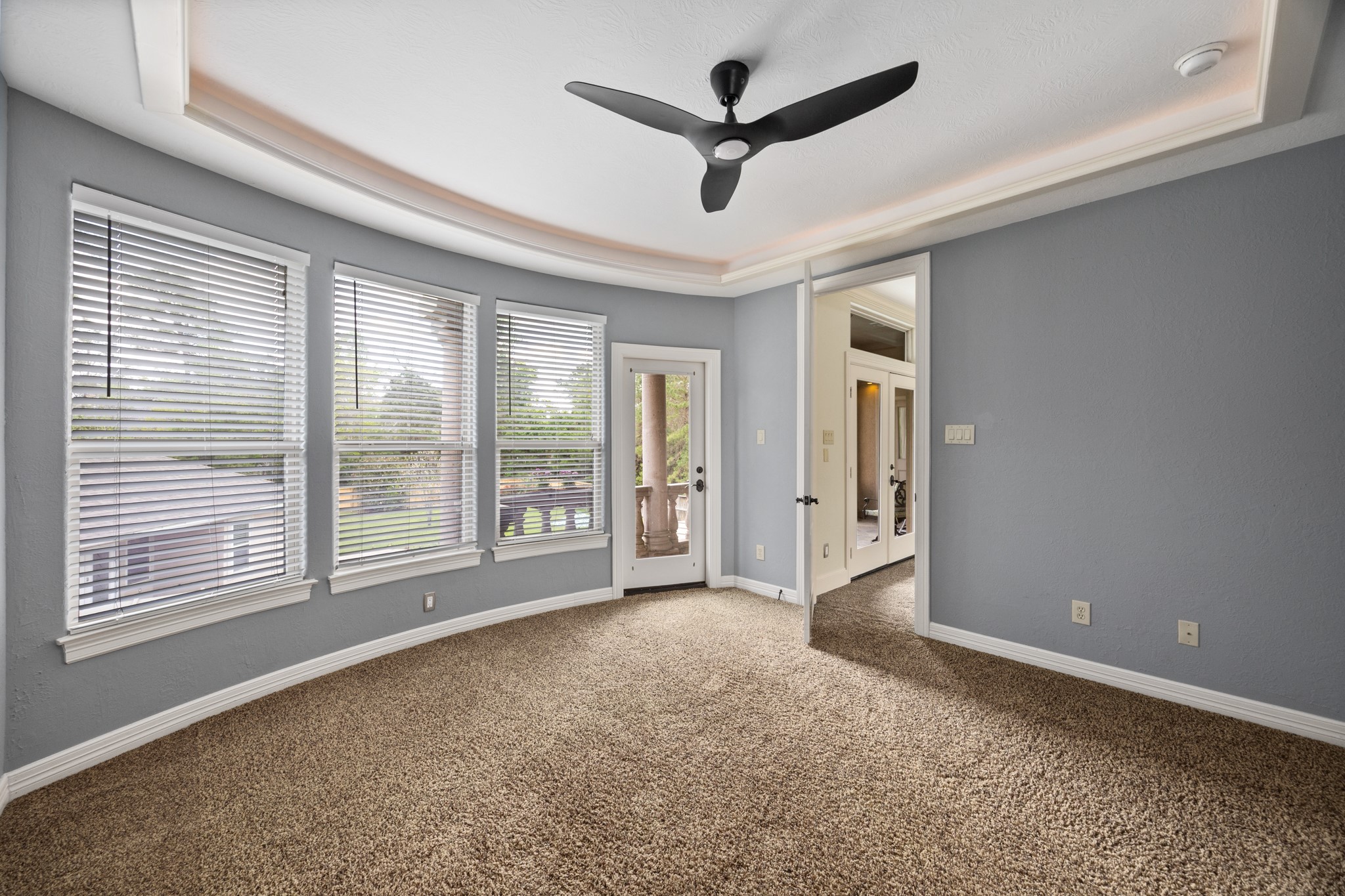 4447 Chateau Creek Way Property Photo 31