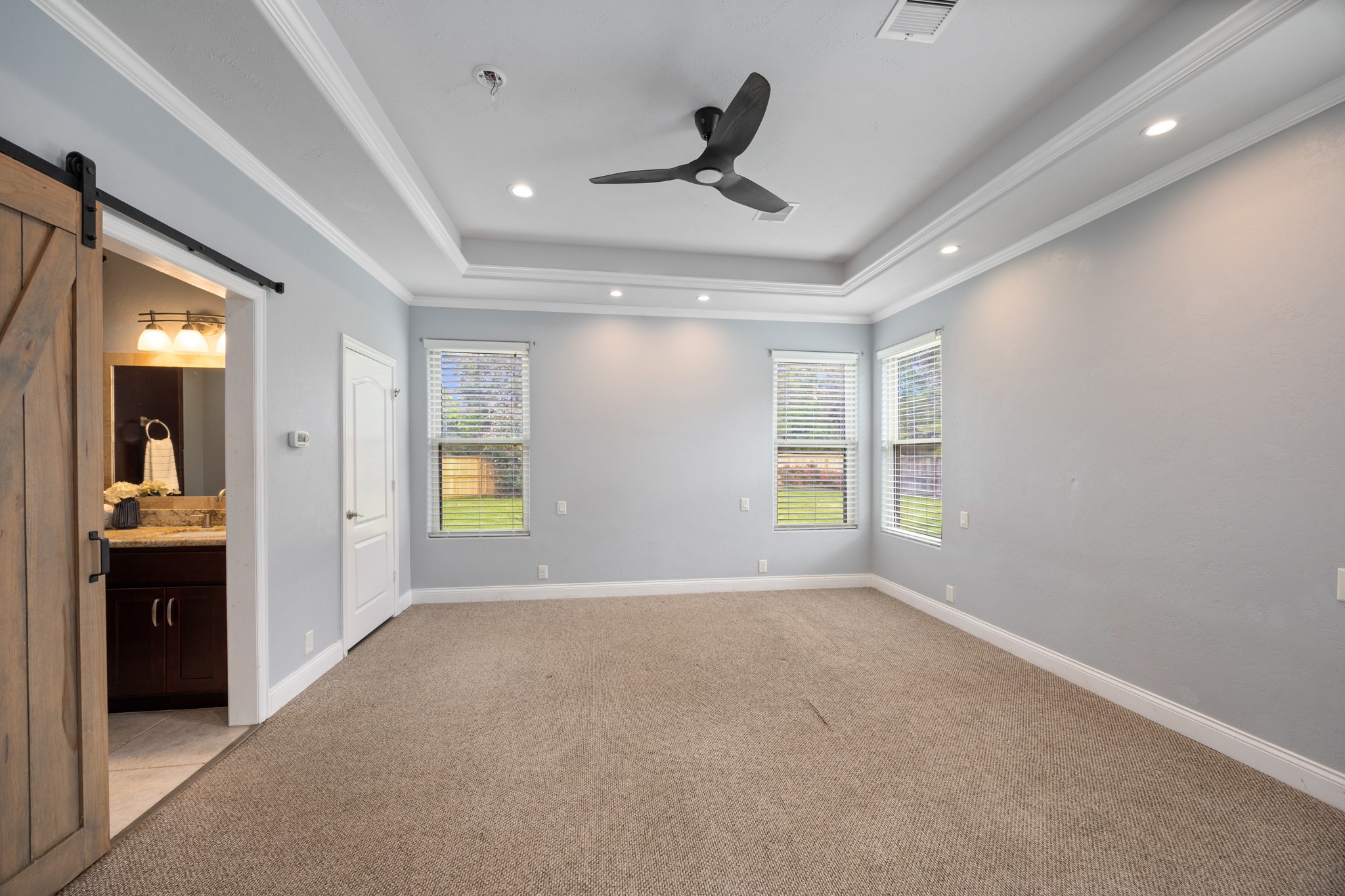 4447 Chateau Creek Way Property Photo 44