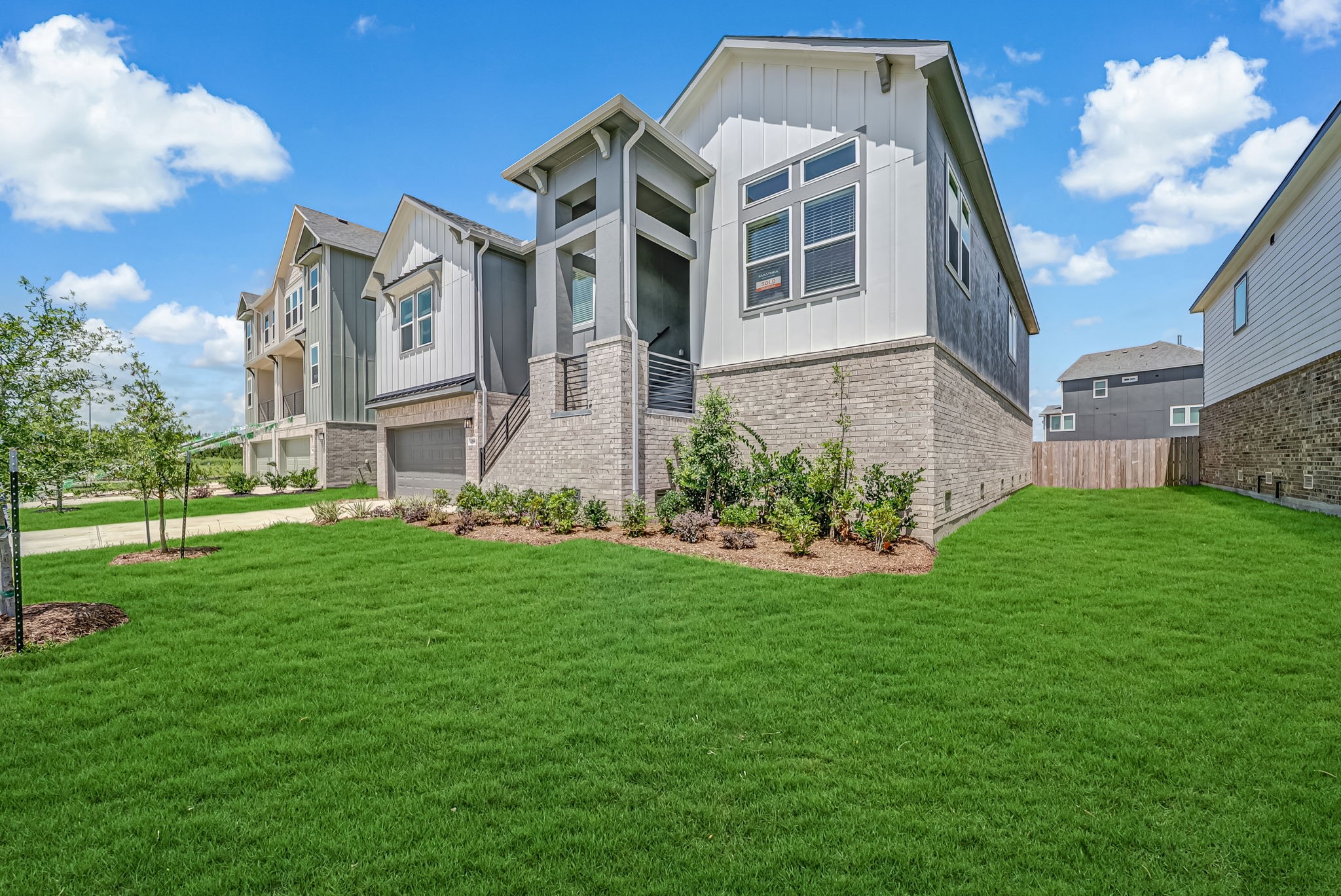 20642 Dynamic Court Property Photo 2