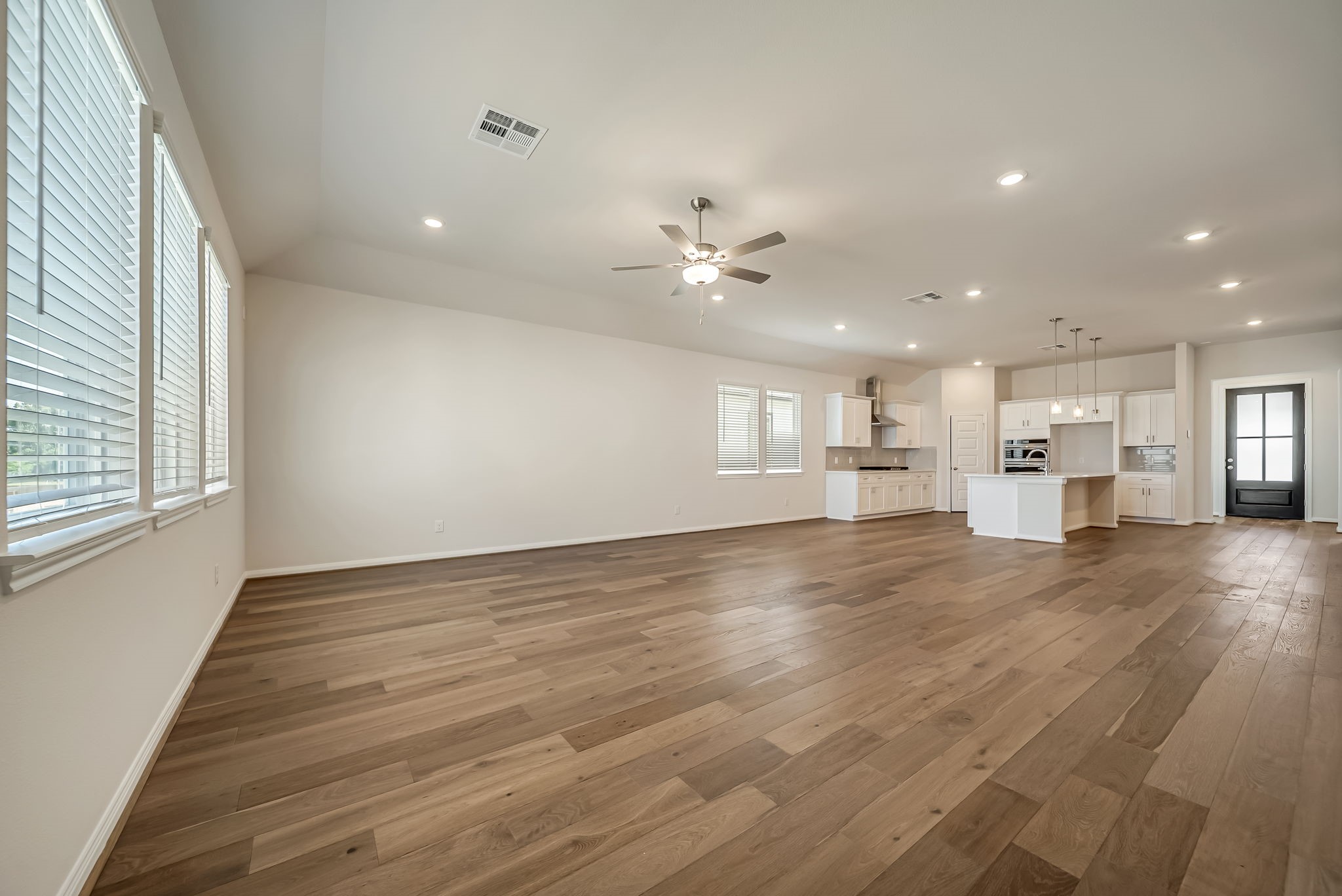 20642 Dynamic Court Property Photo 16