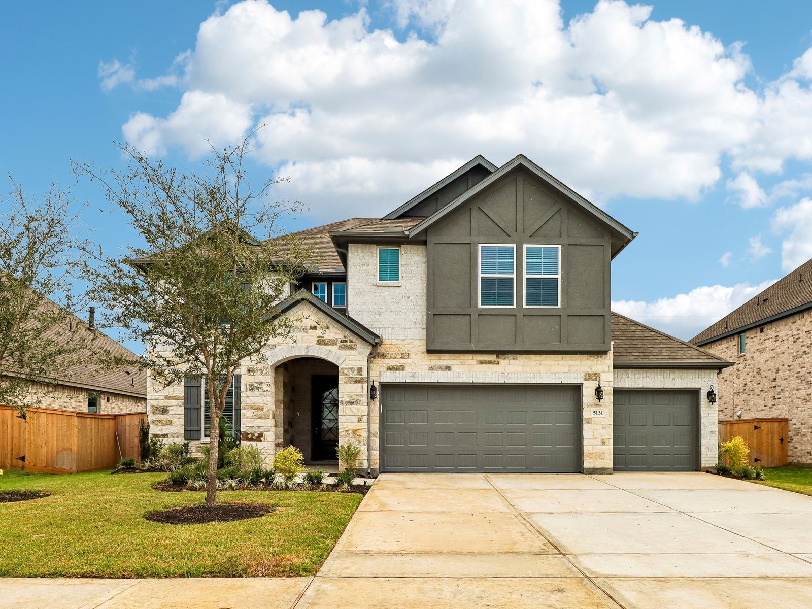 5131 Autumn Hills Trail Property Photo 1