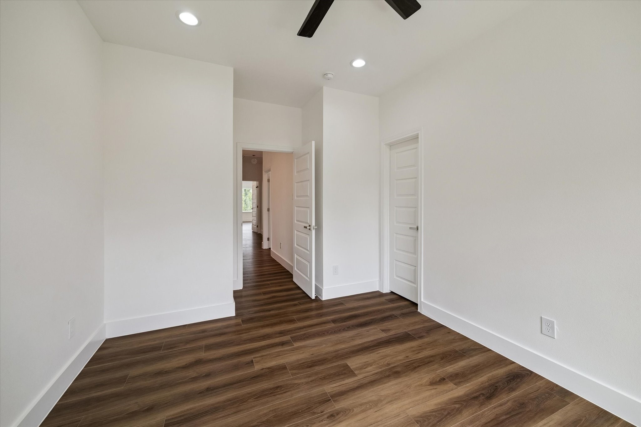 5312 Salina Street Property Photo 11