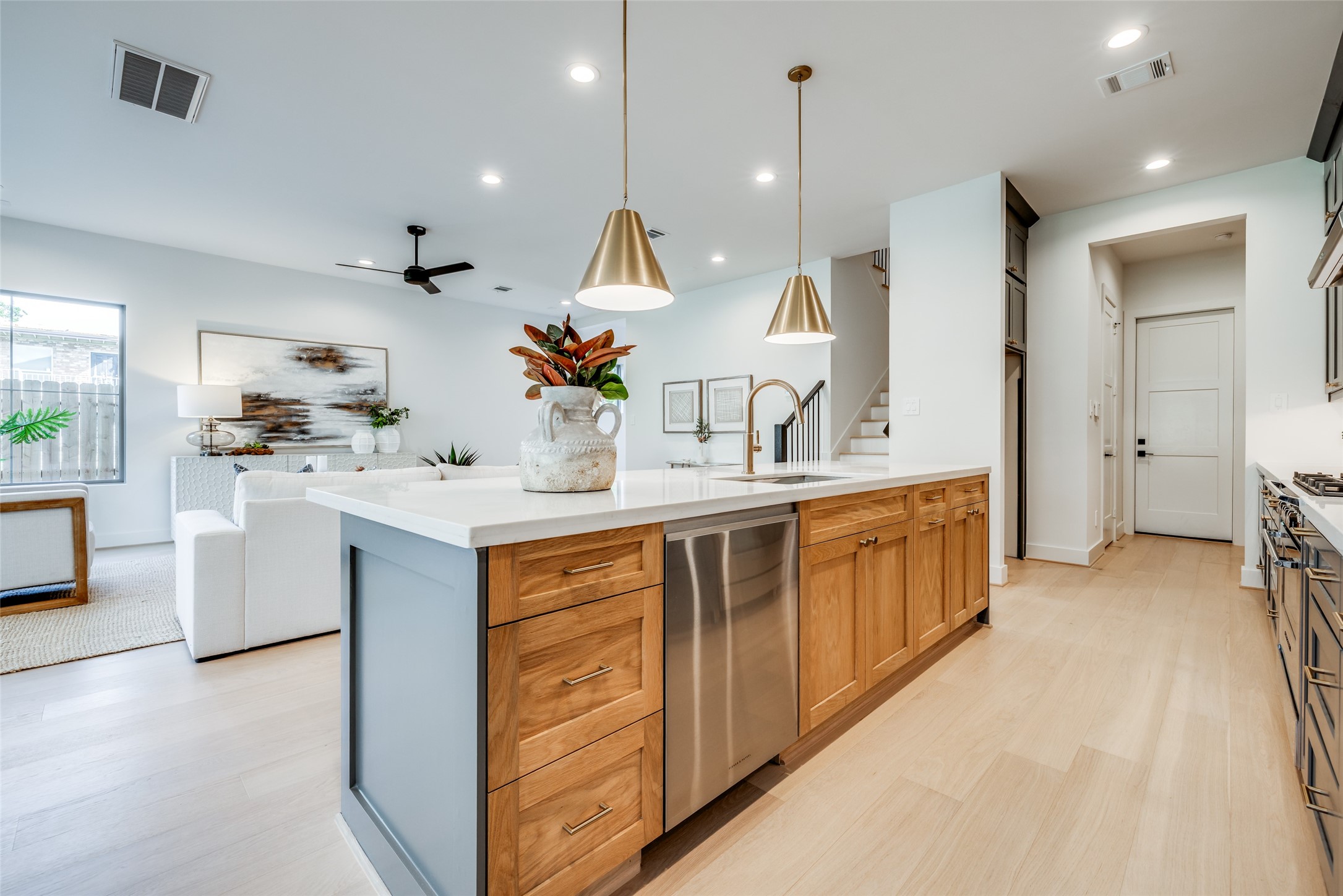 1822 Branard Street B Property Photo 15