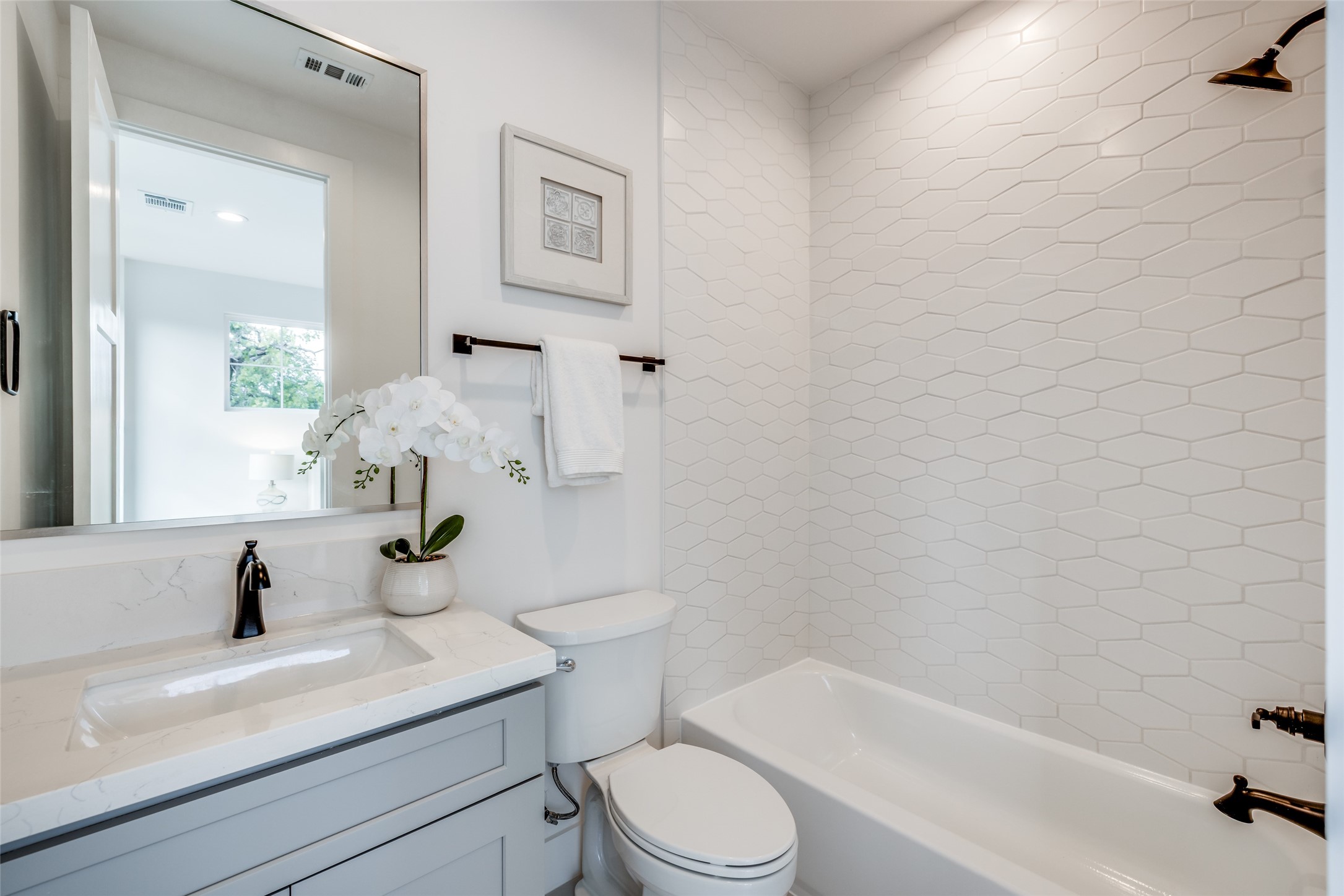 1822 Branard Street B Property Photo 32