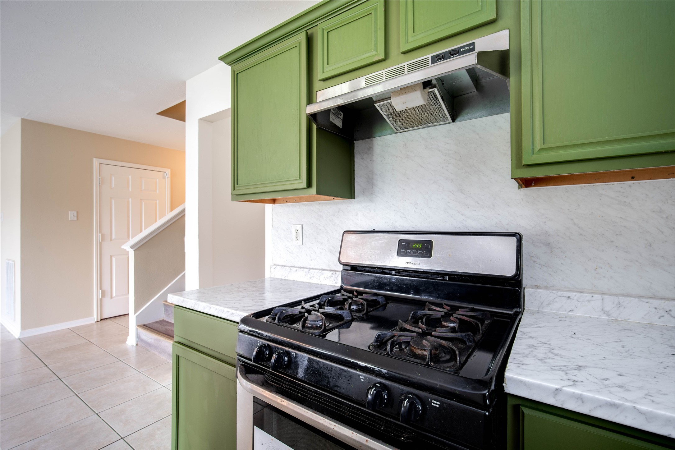 22810 W Waterlake Drive Property Photo 10