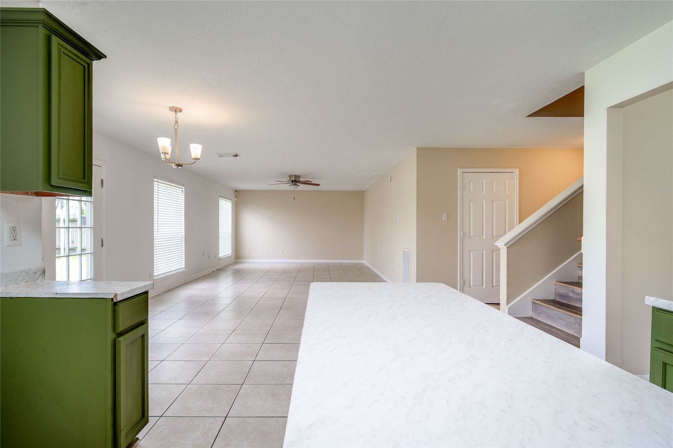 22810 W Waterlake Drive Property Photo 14