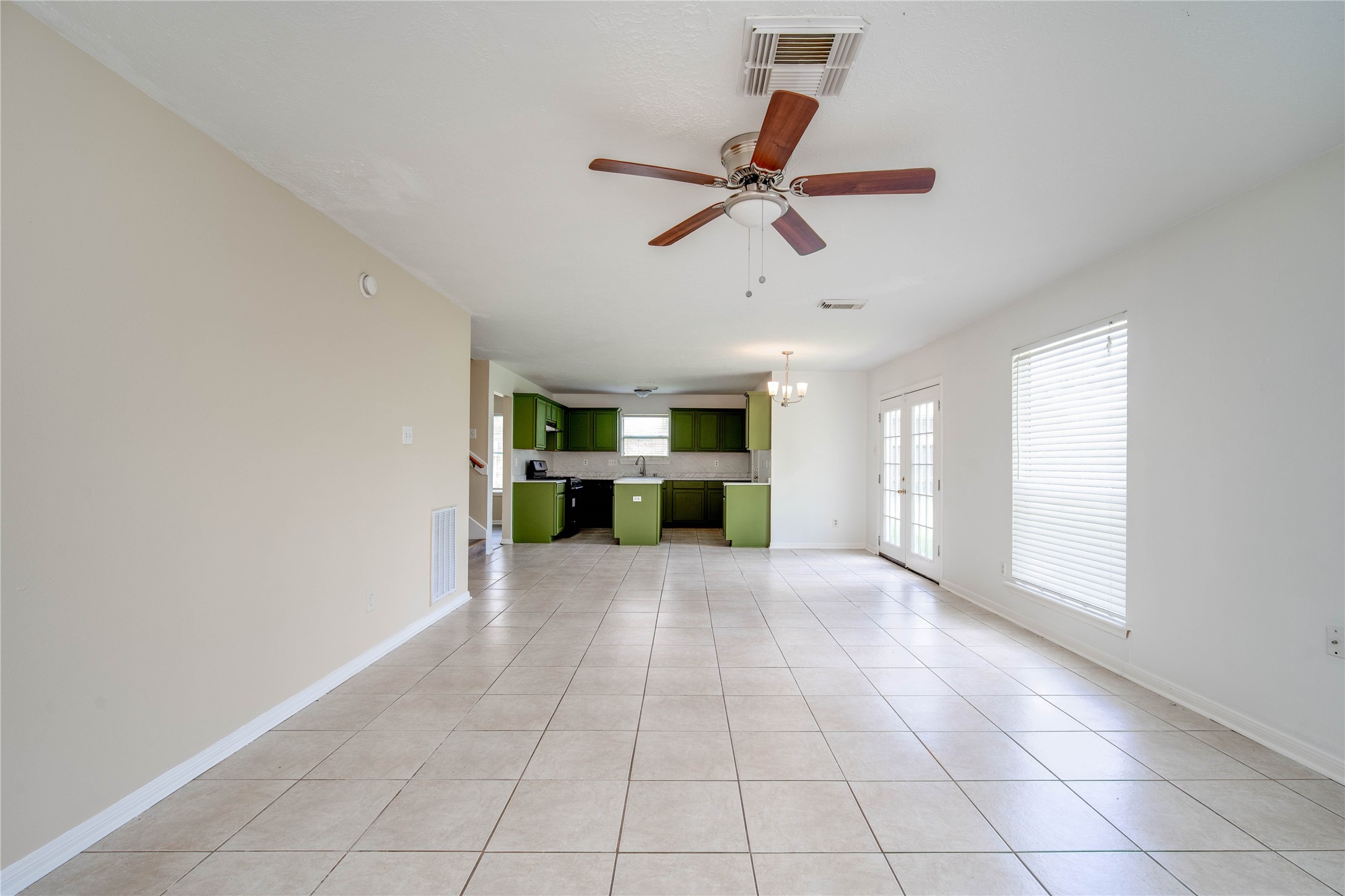22810 W Waterlake Drive Property Photo 16
