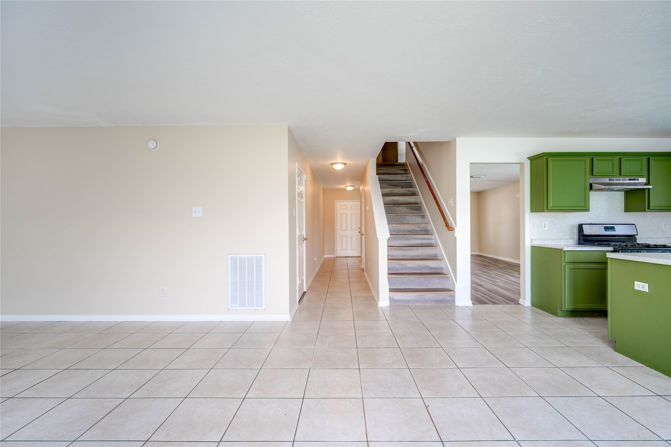 22810 W Waterlake Drive Property Photo 17