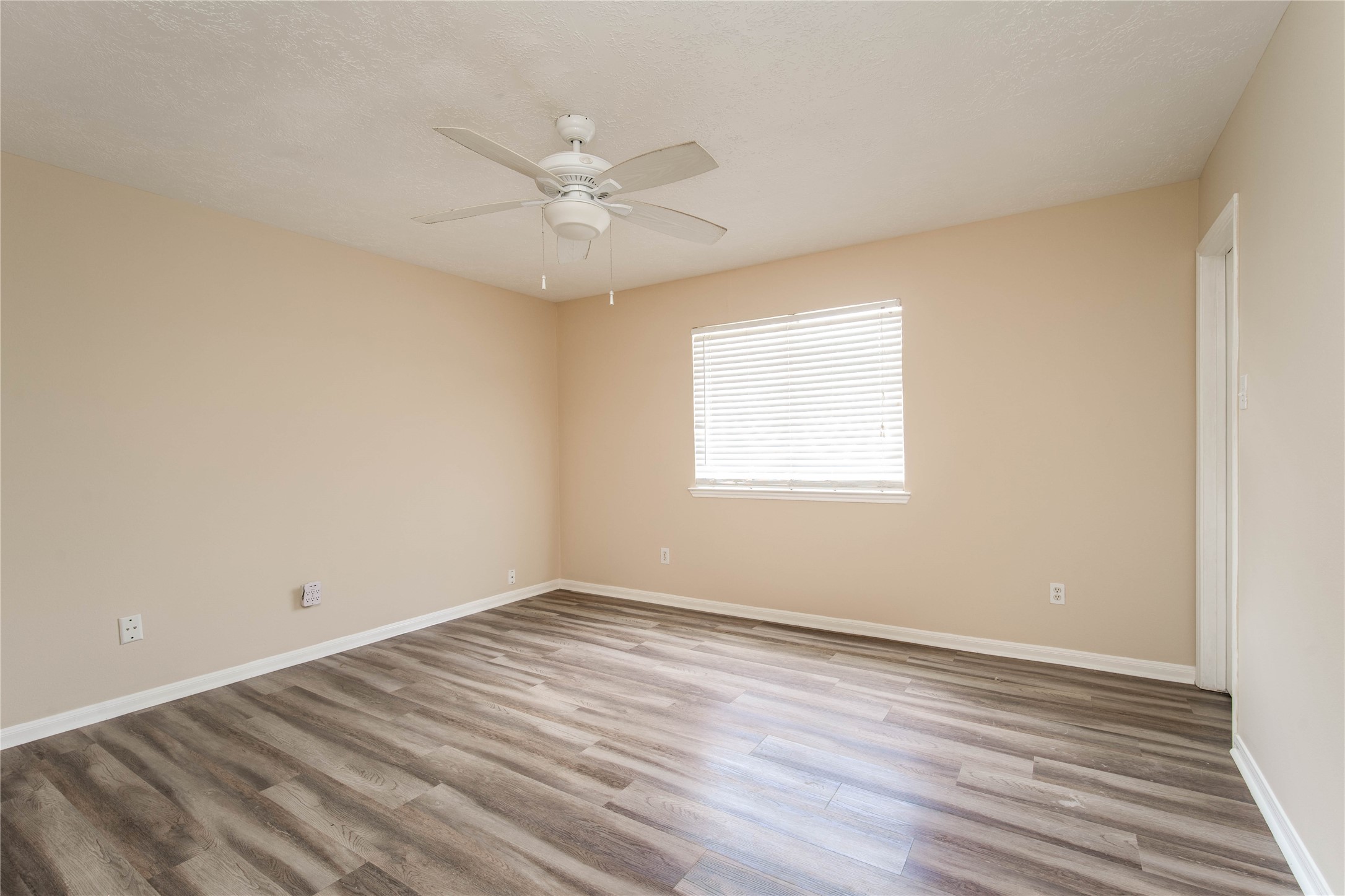 22810 W Waterlake Drive Property Photo 33