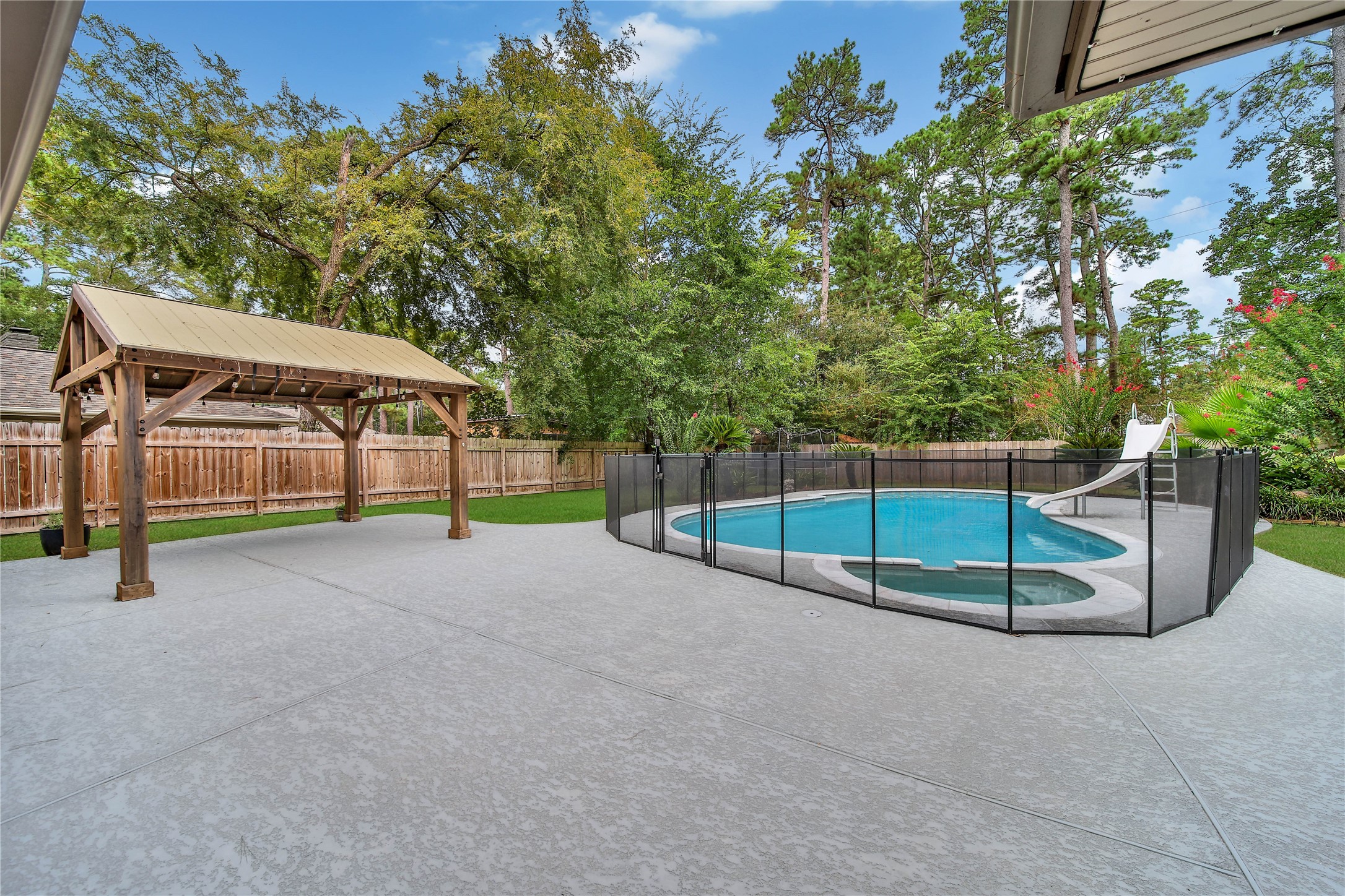 6407 Craigway Road Property Photo 26