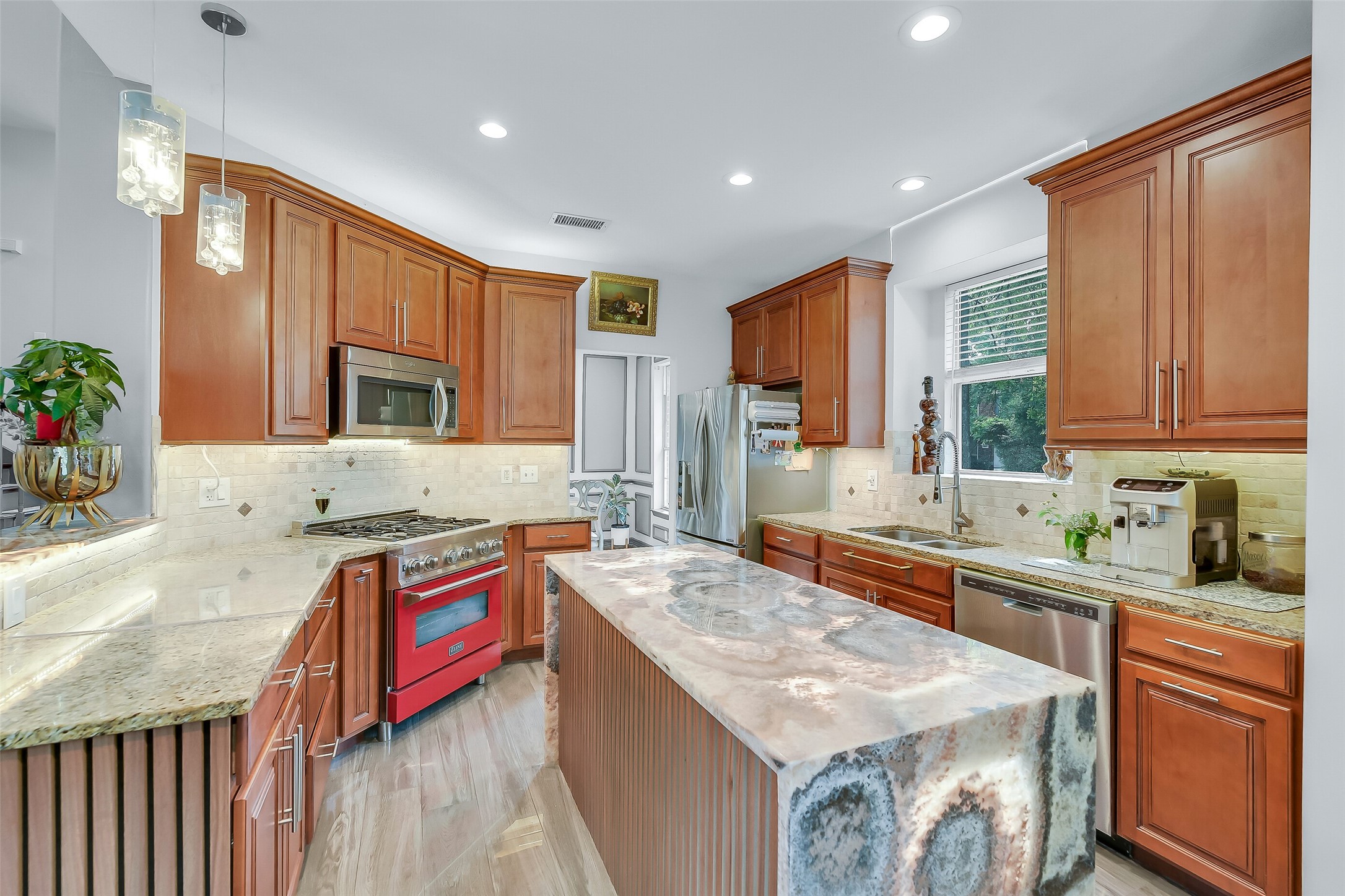 130 S Millport Circle Property Photo 8