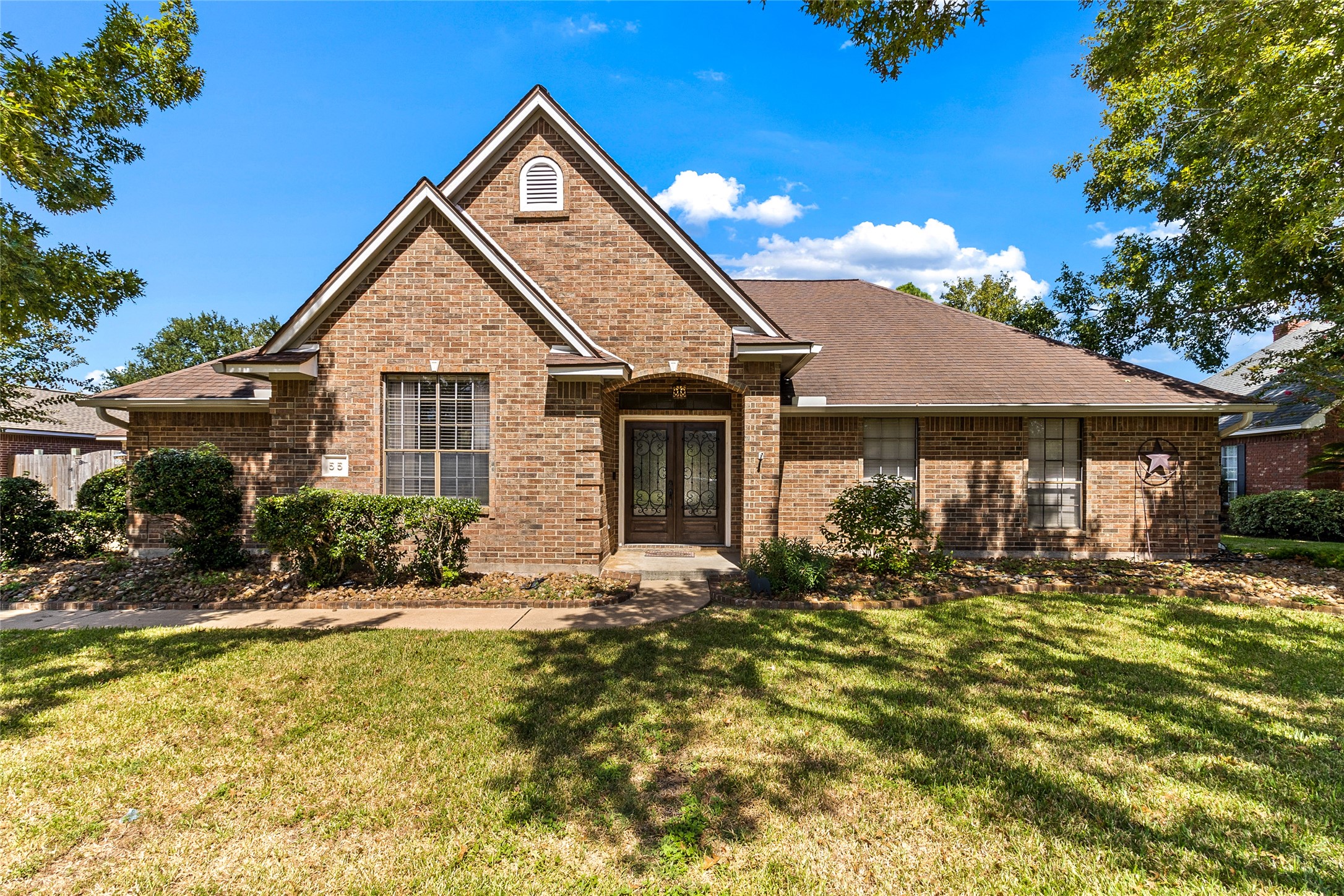55 Silver Lace Court Property Photo 1