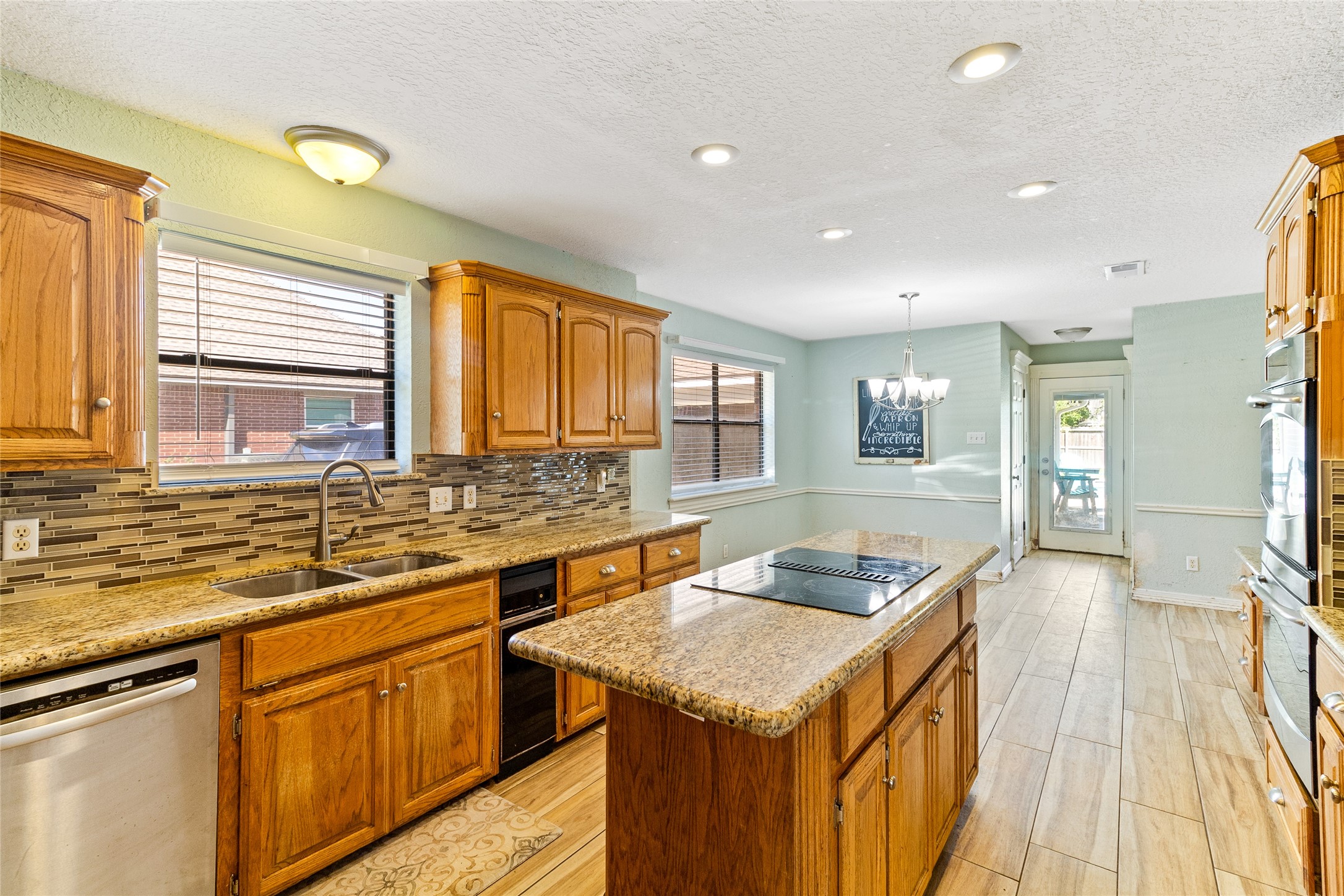 55 Silver Lace Court Property Photo 10