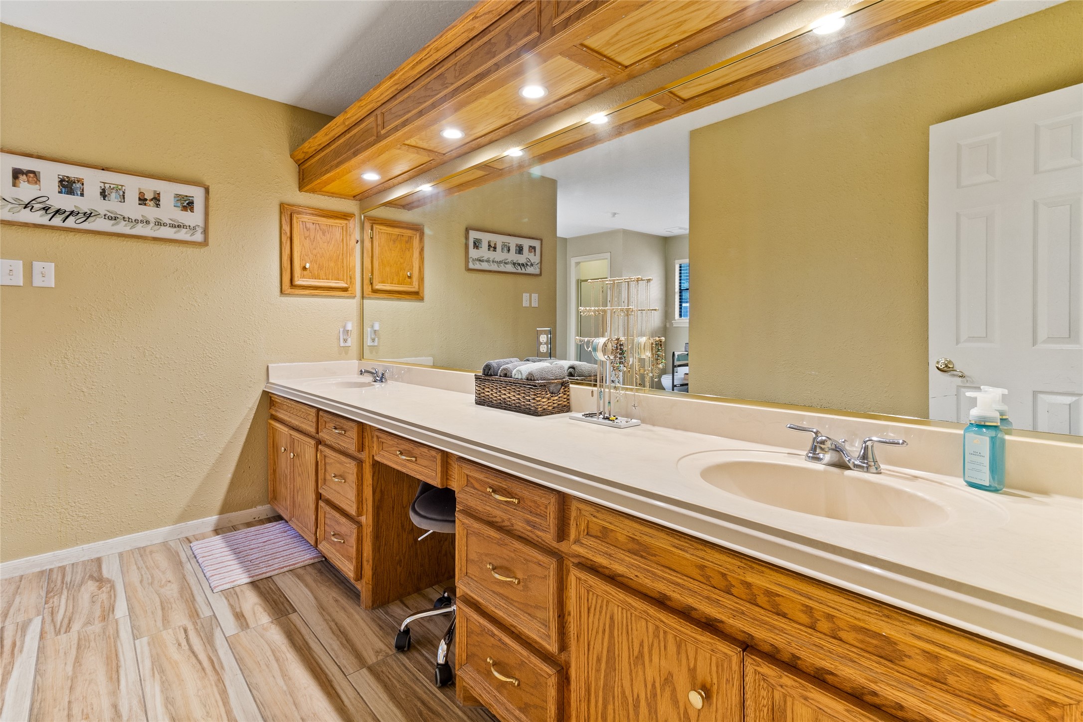 55 Silver Lace Court Property Photo 17