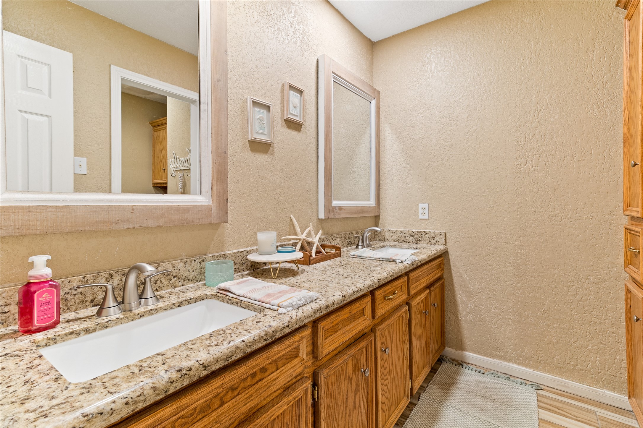 55 Silver Lace Court Property Photo 22