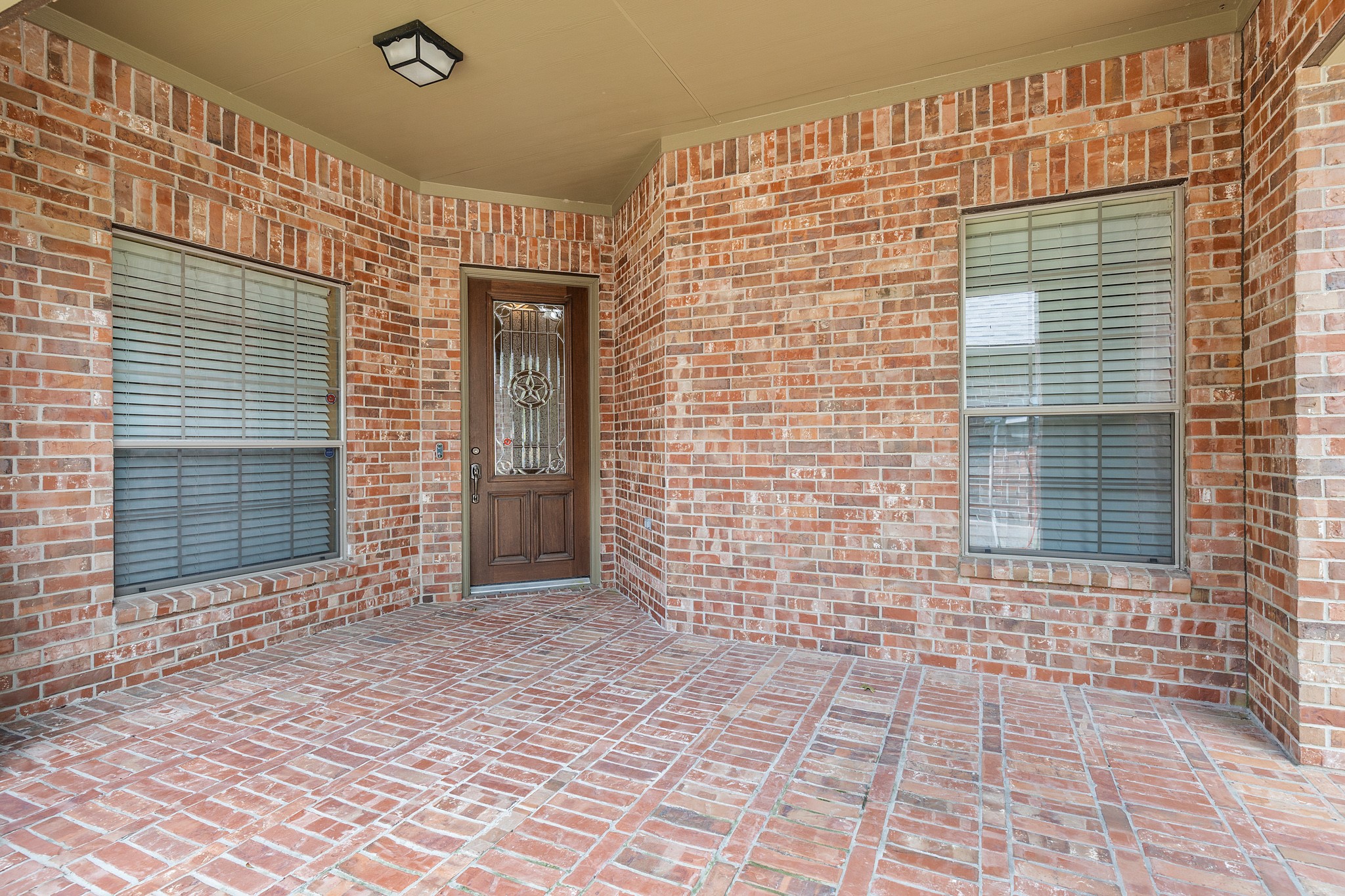 26928 Merlot River Drive Property Photo 4