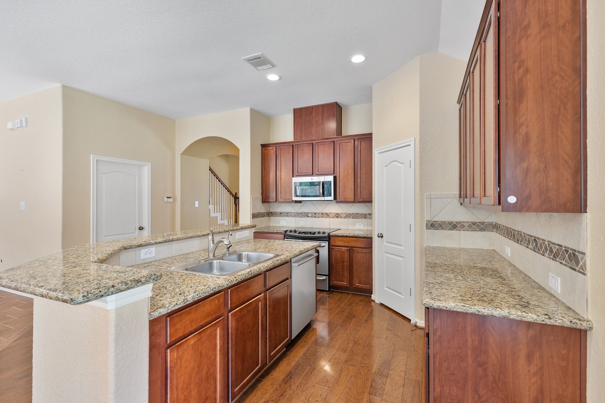 26928 Merlot River Drive Property Photo 11