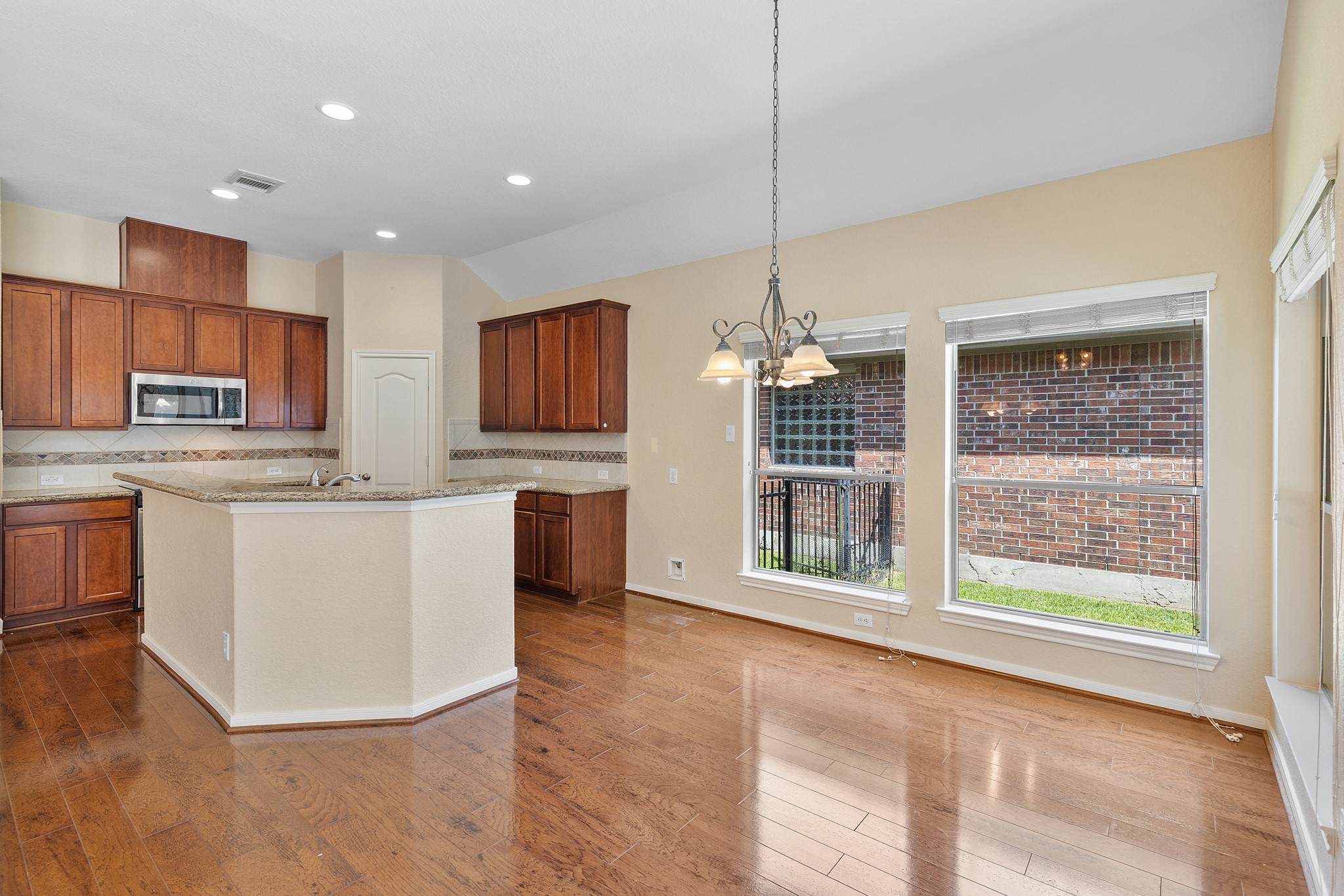 26928 Merlot River Drive Property Photo 13