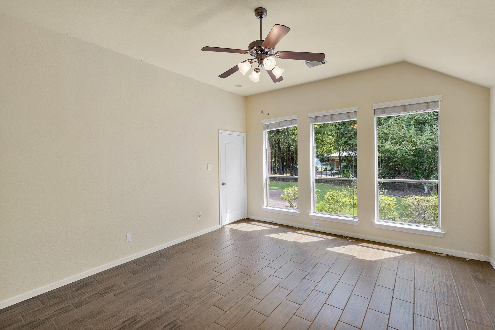 26928 Merlot River Drive Property Photo 19