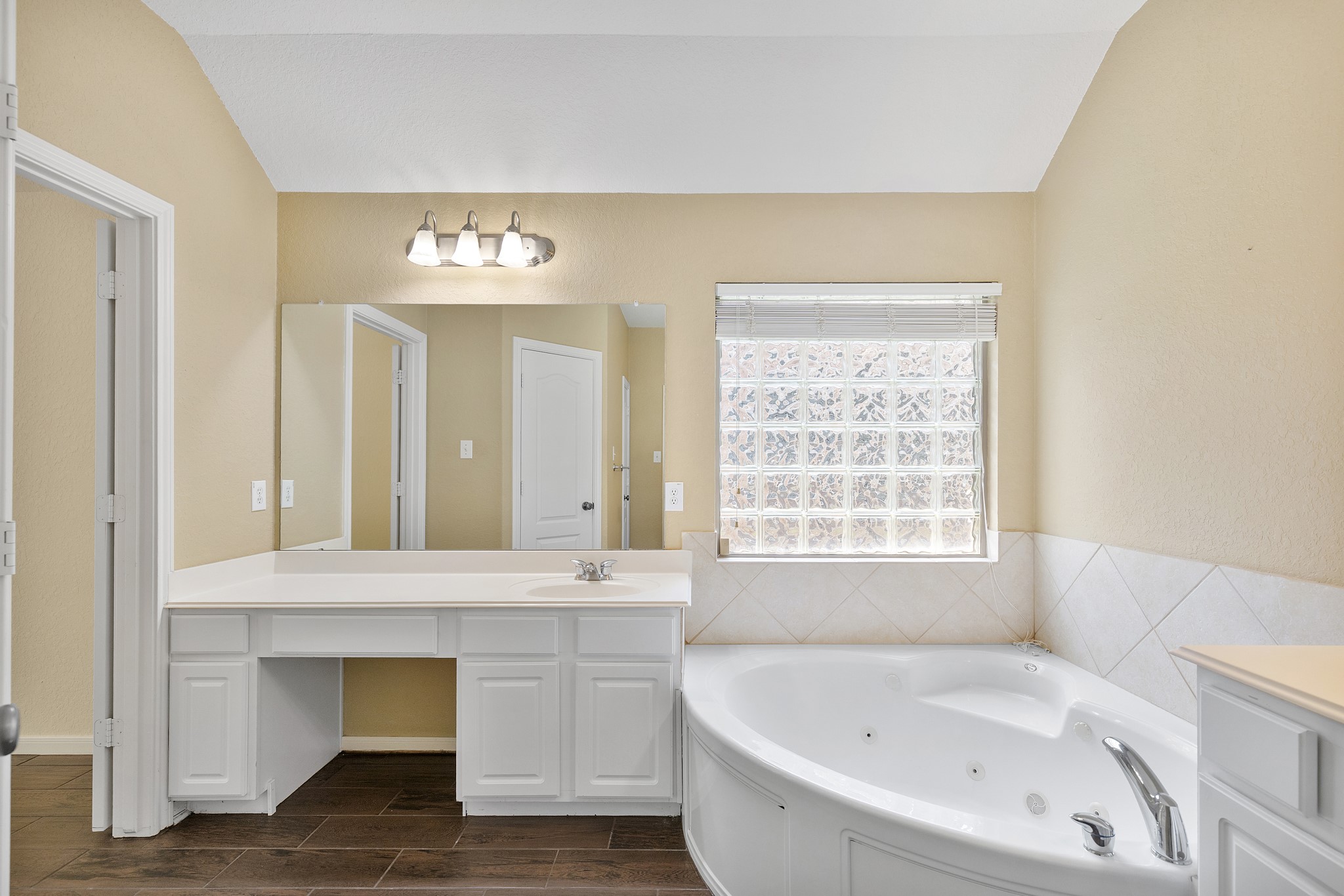 26928 Merlot River Drive Property Photo 21