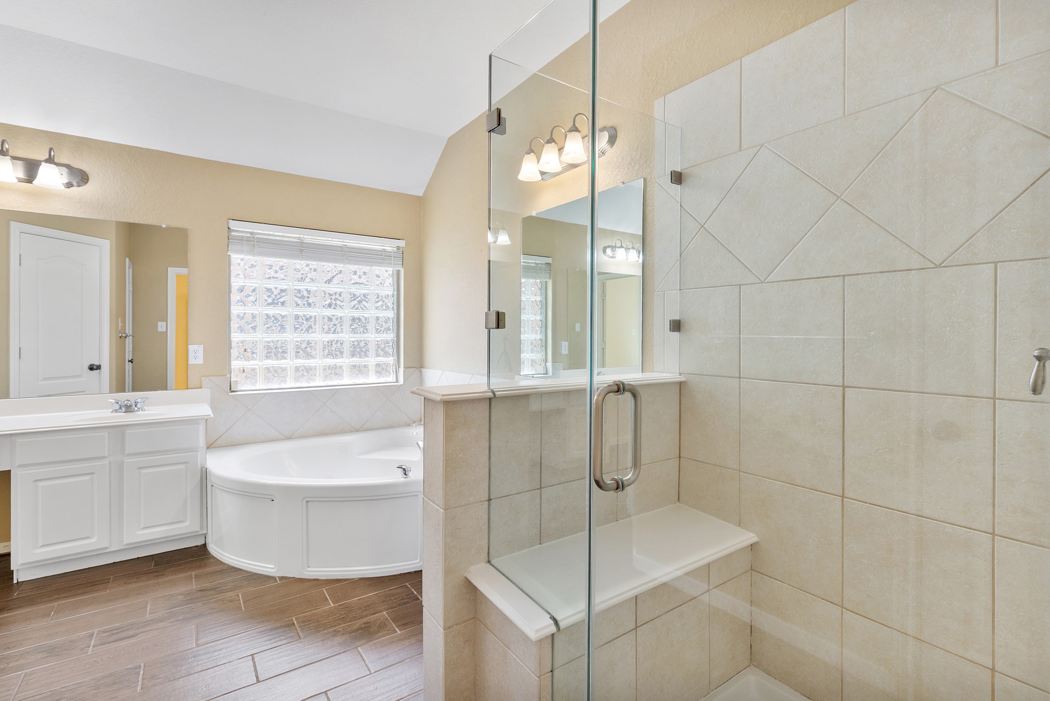 26928 Merlot River Drive Property Photo 22