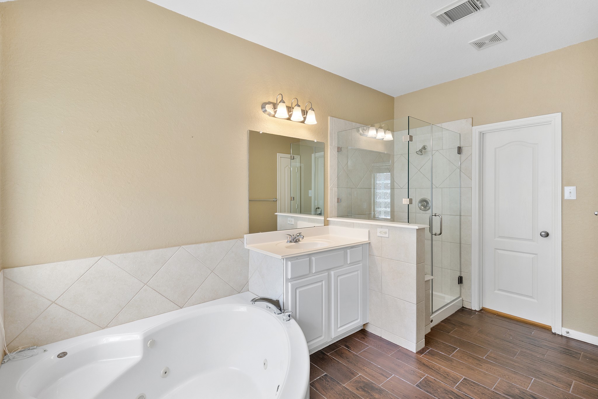 26928 Merlot River Drive Property Photo 23