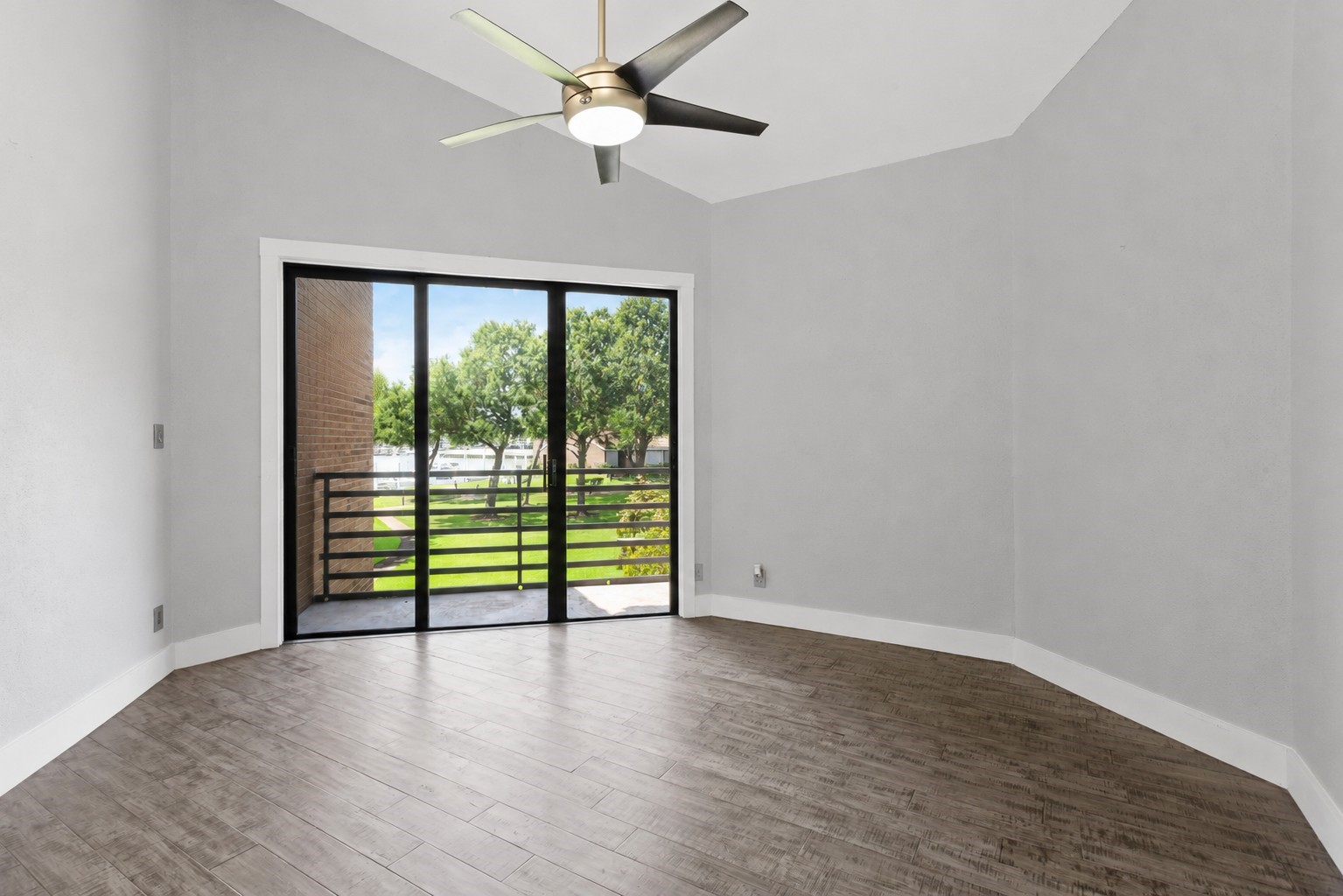 1931 Enterprise Avenue Property Photo 20