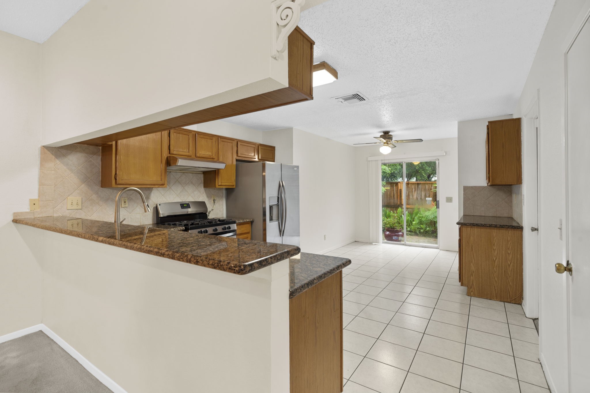 4719 Rainbow Run Property Photo 9