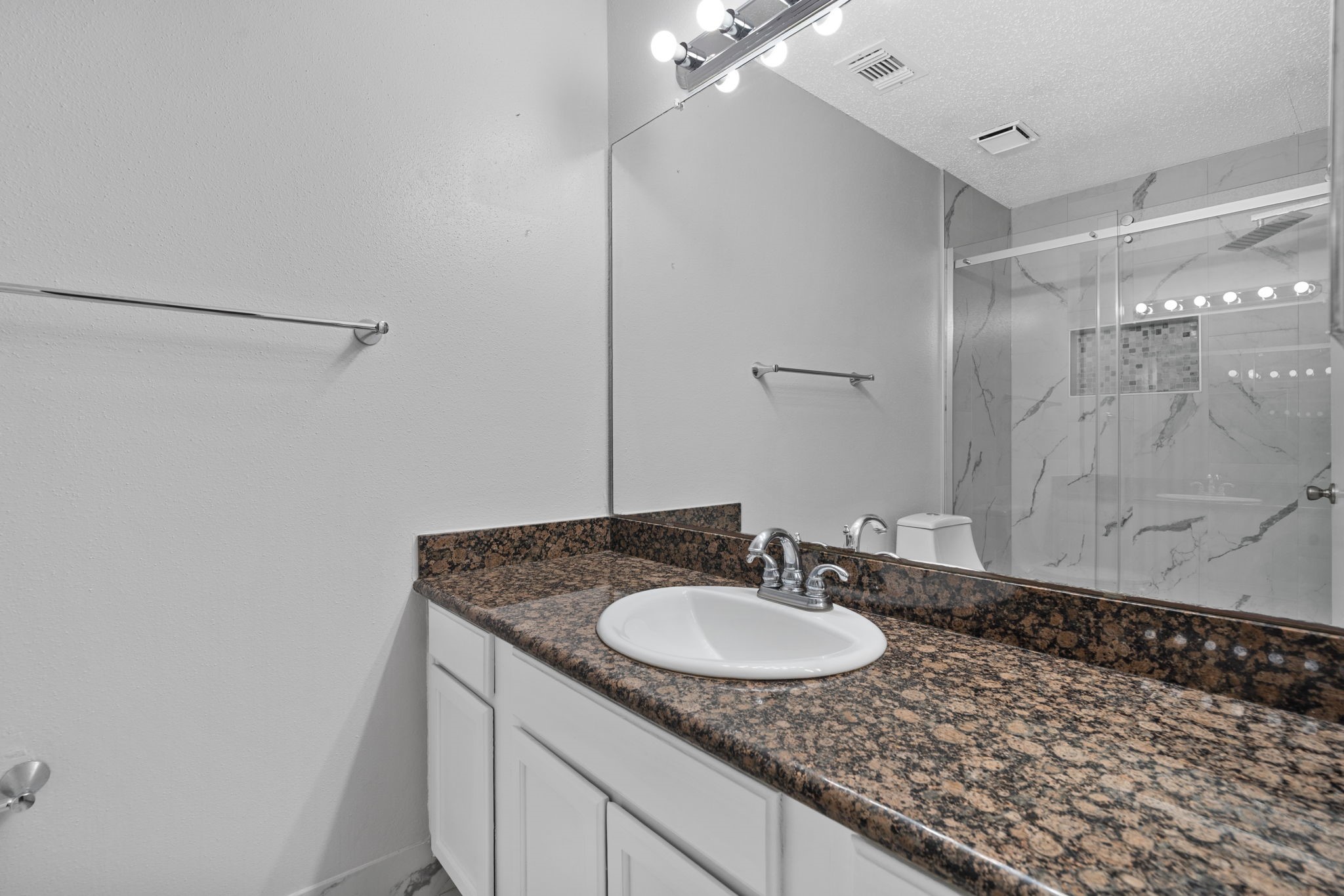 4719 Rainbow Run Property Photo 21