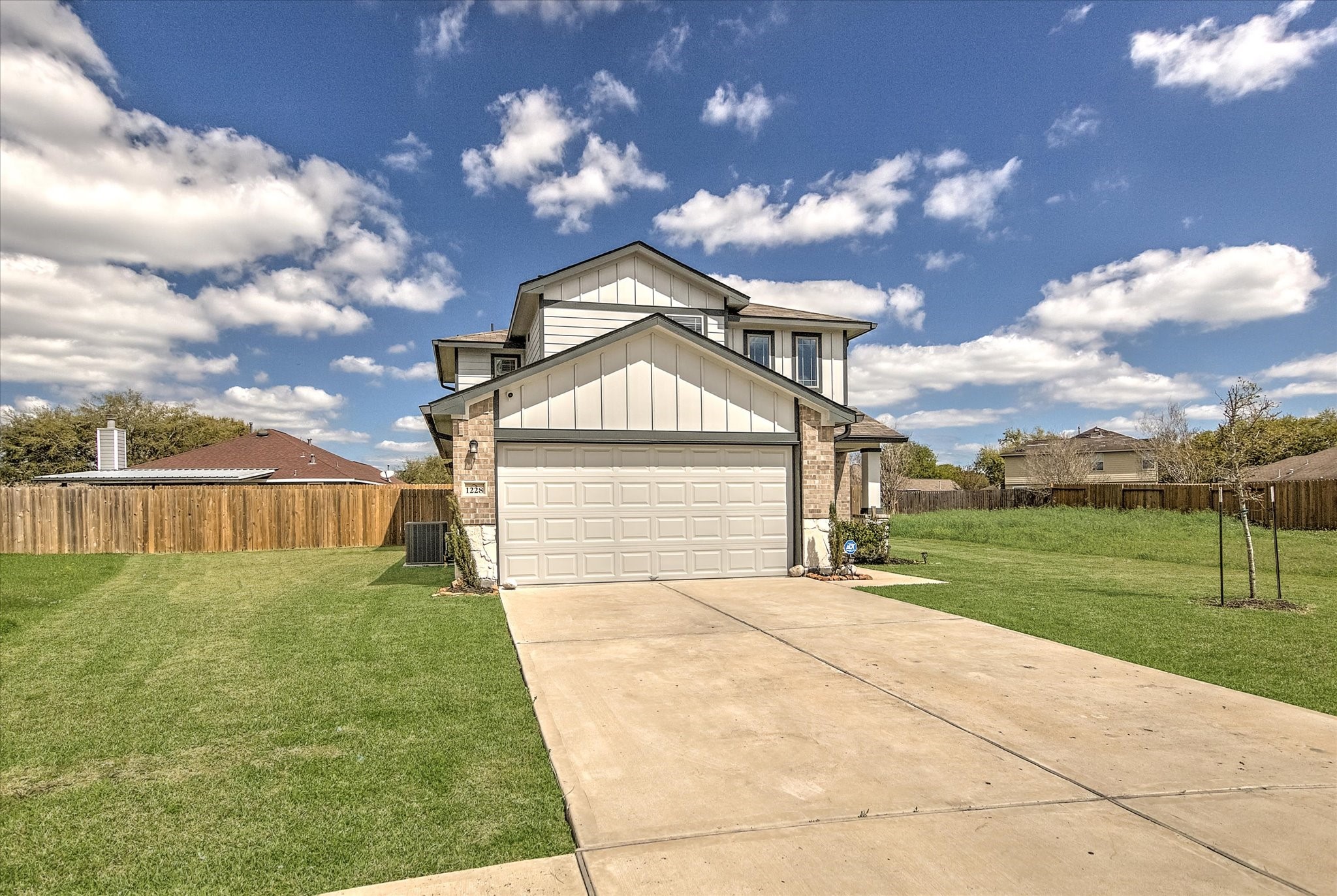1228 Haverford Lane Property Photo 3