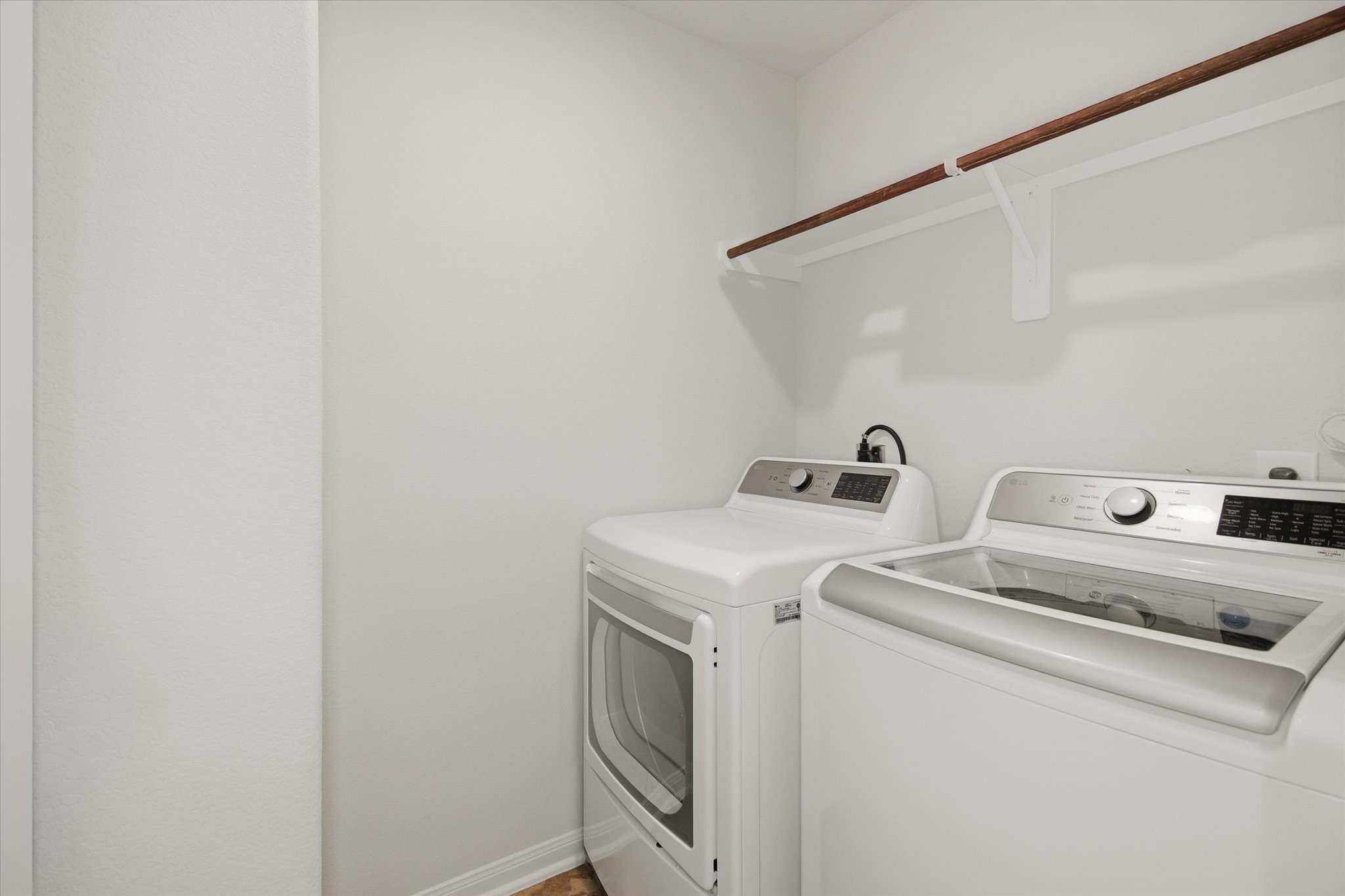 1228 Haverford Lane Property Photo 32