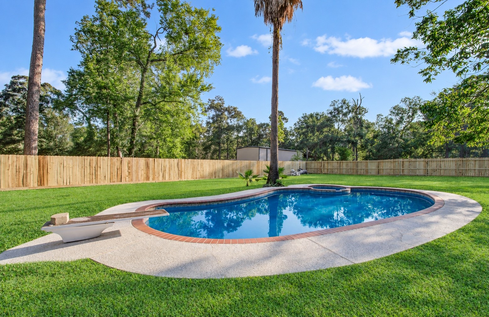 16718 Charleston Drive Property Photo 32