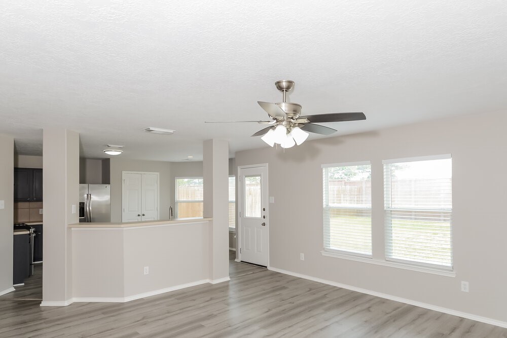 7318 Cypress Prairie Drive Property Photo 8