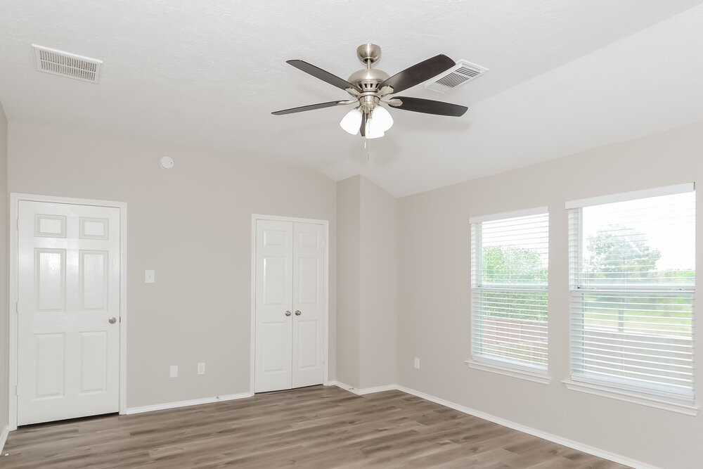 7318 Cypress Prairie Drive Property Photo 10
