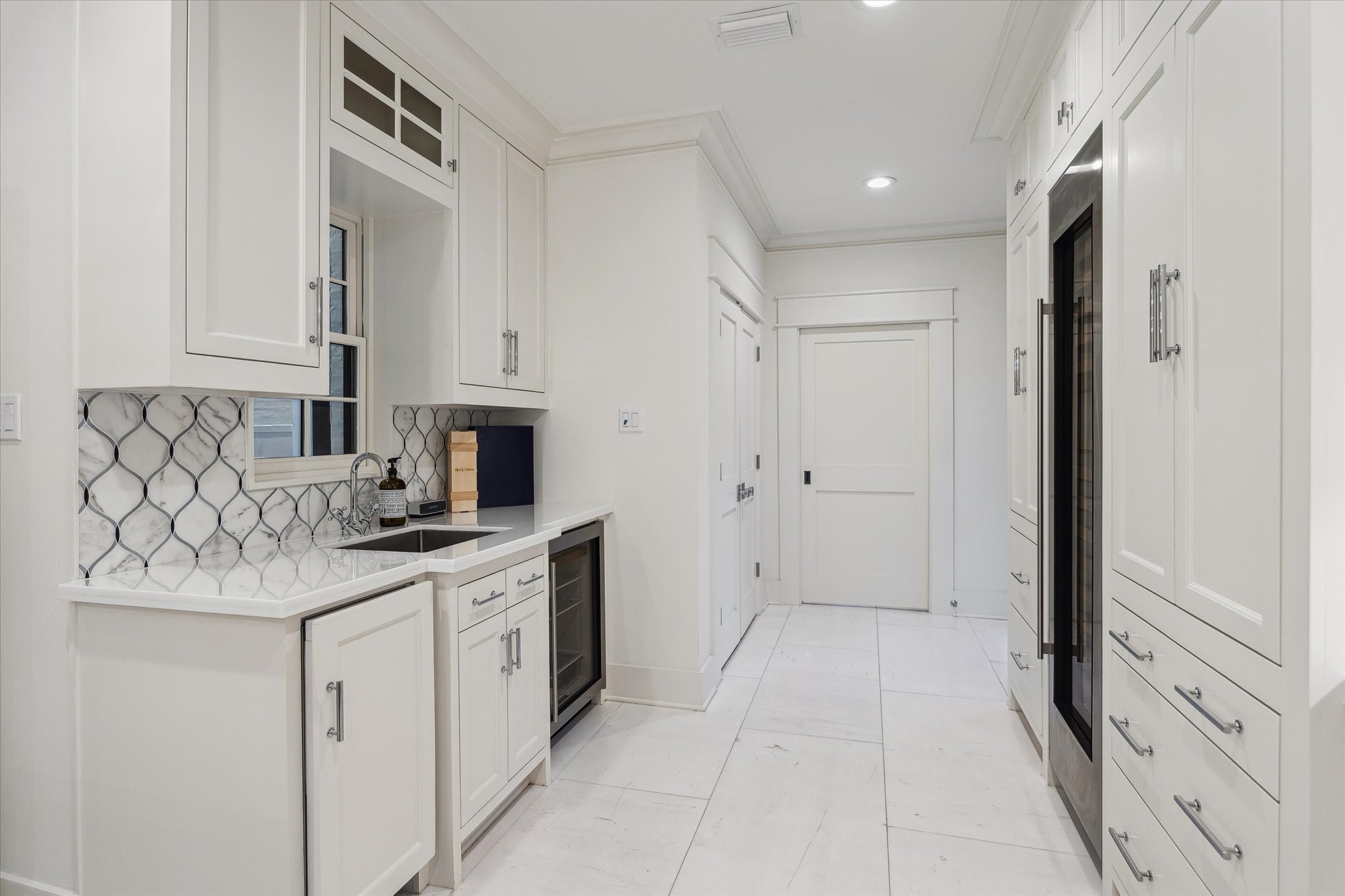 1702 South Boulevard Property Photo 6