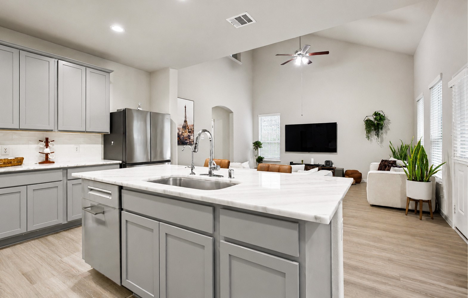 27094 Grey Fox Run Property Photo 17