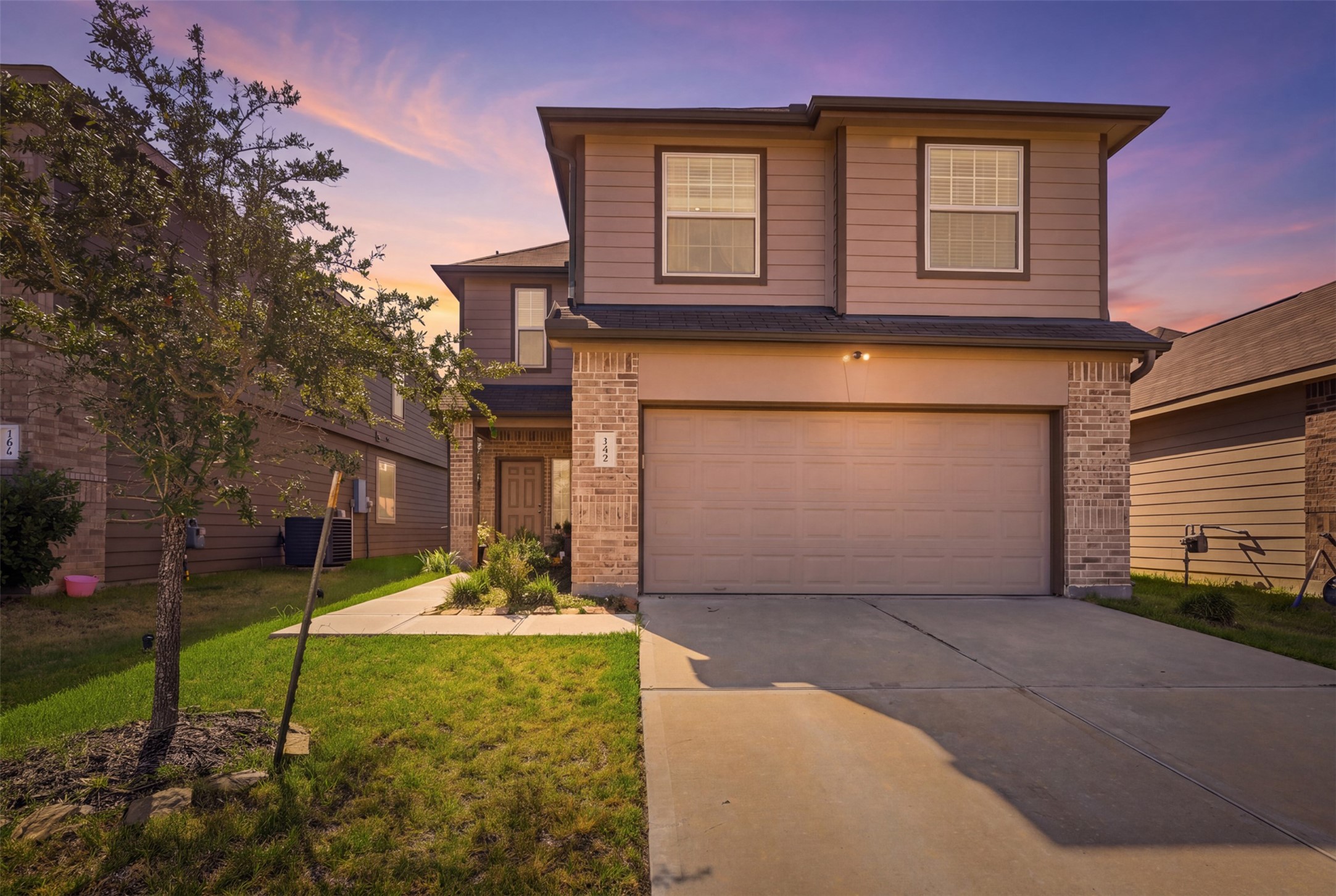 17622 Holroyd Road Property Photo 1