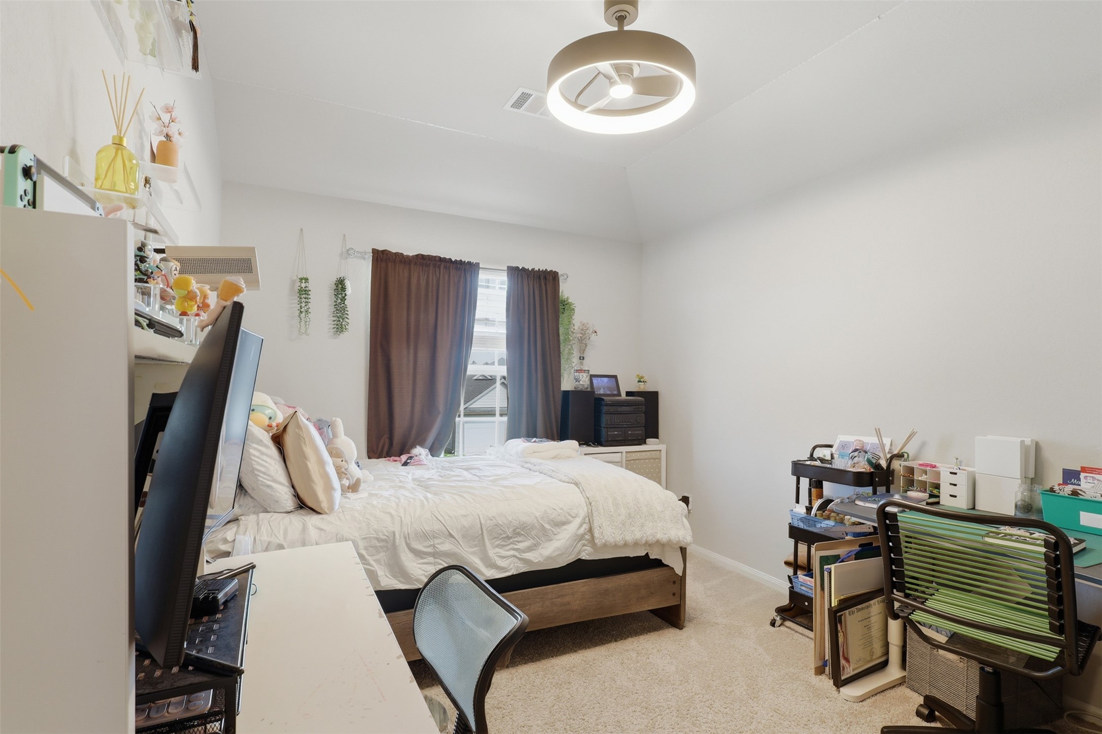17622 Holroyd Road Property Photo 14