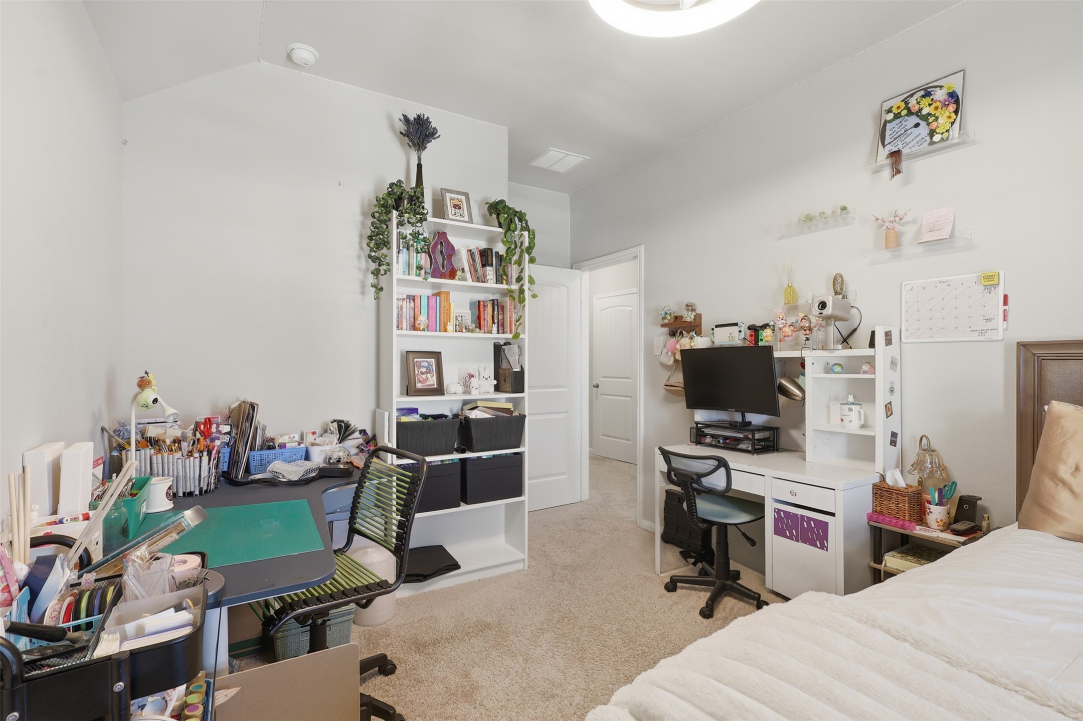 17622 Holroyd Road Property Photo 15