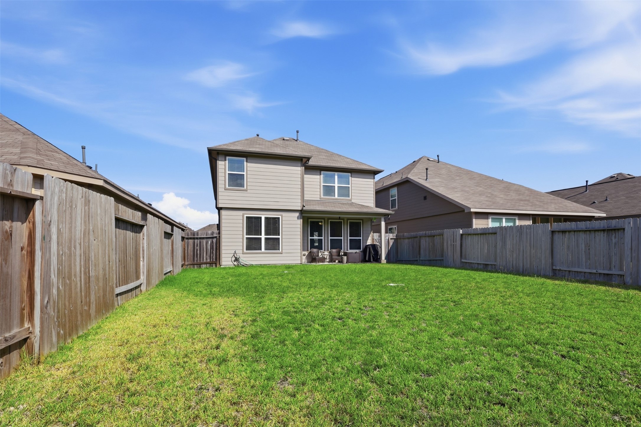 17622 Holroyd Road Property Photo 28