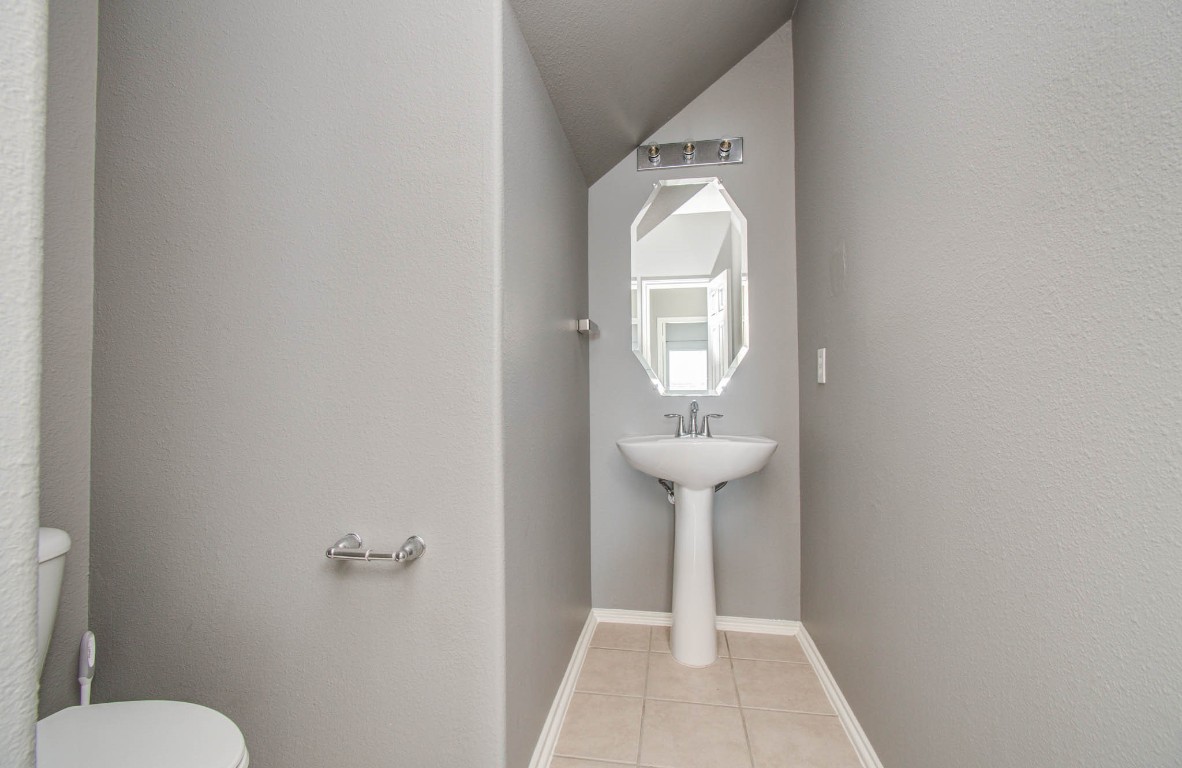 14034 Chelseahurst Lane Property Photo 10