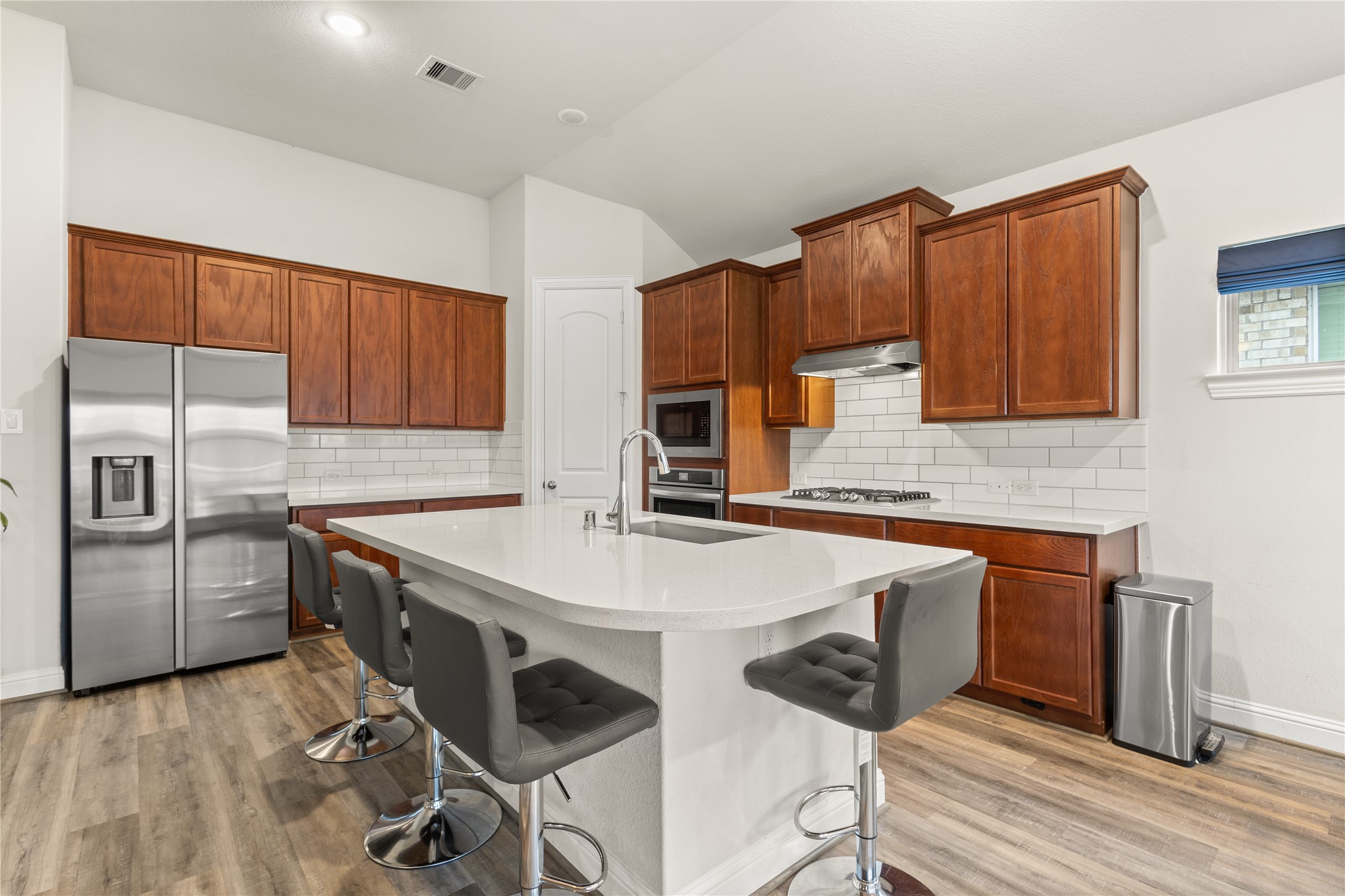 6027 Thief River Falls Drive Property Photo 12