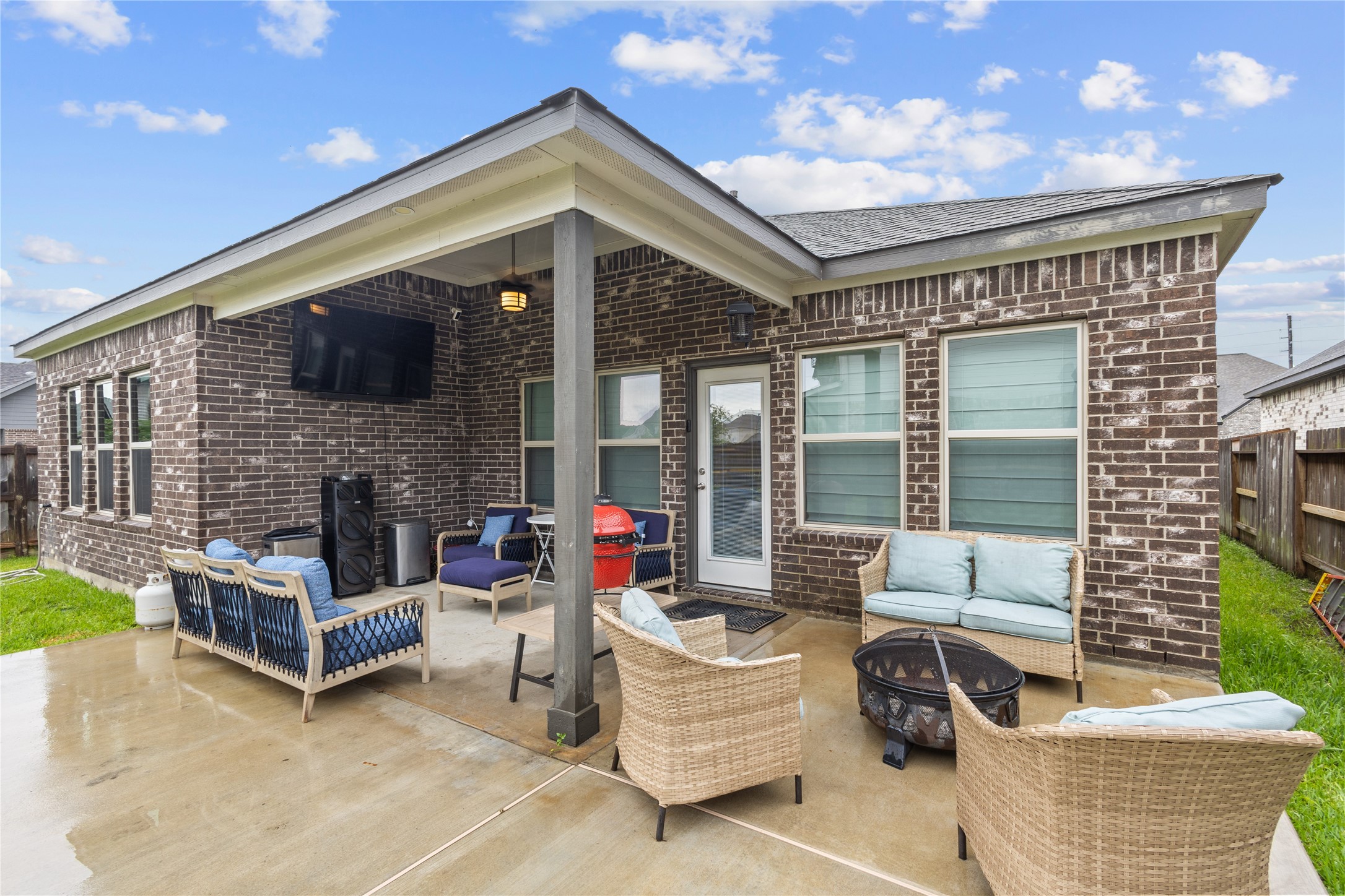 6027 Thief River Falls Drive Property Photo 25