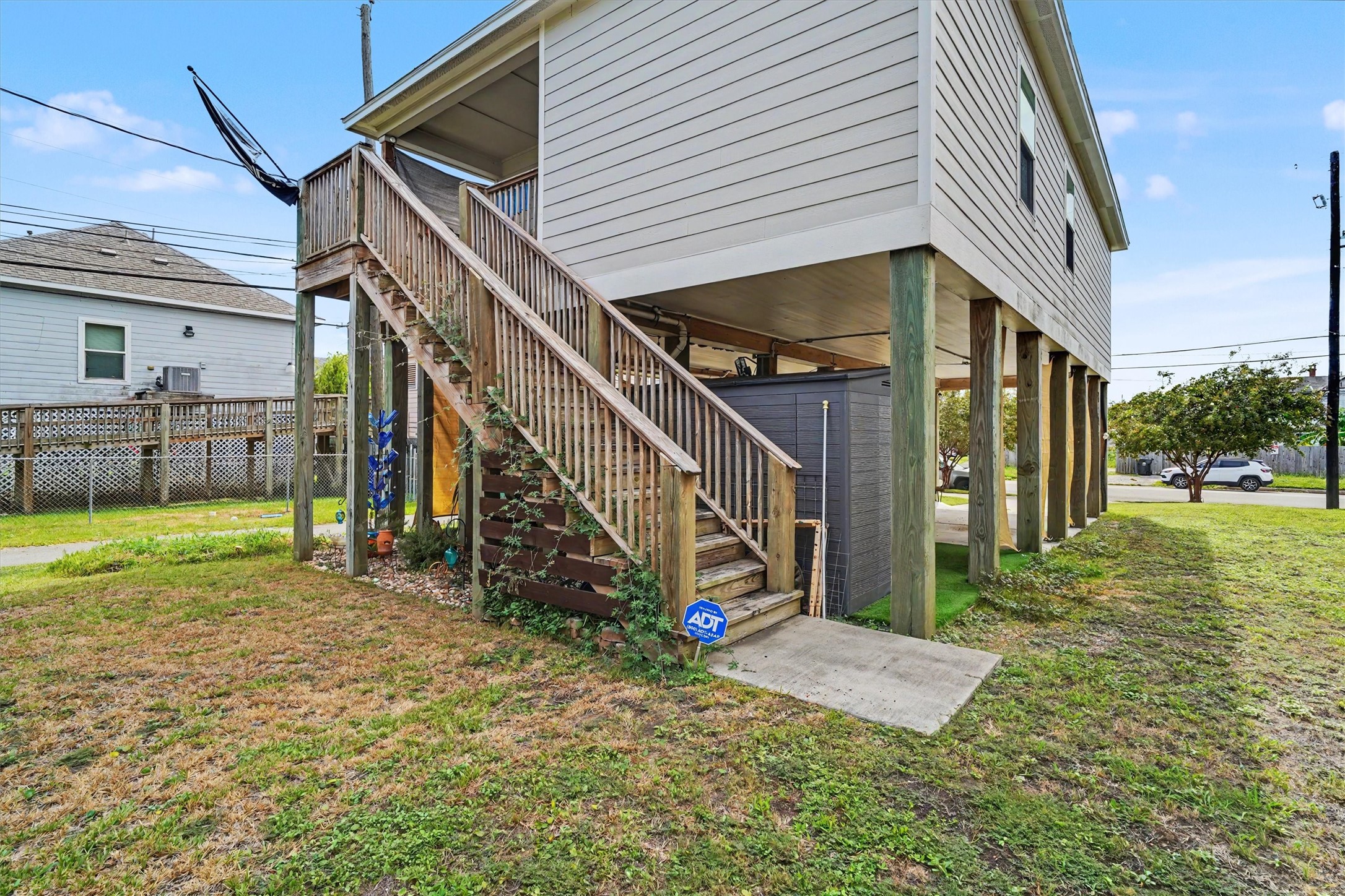 710 35th Street Property Photo 17