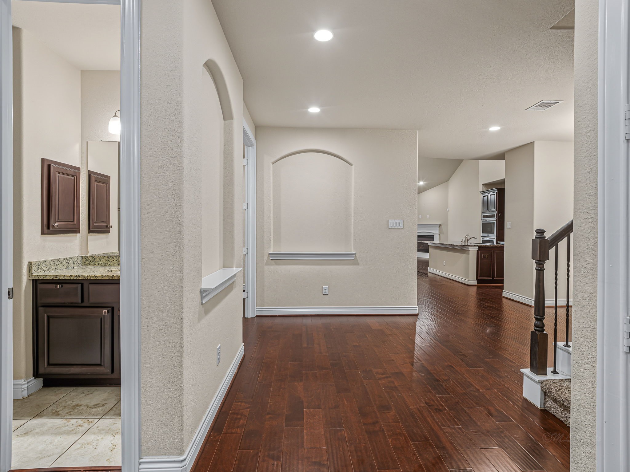 24227 Peralta Glen Lane Property Photo 4