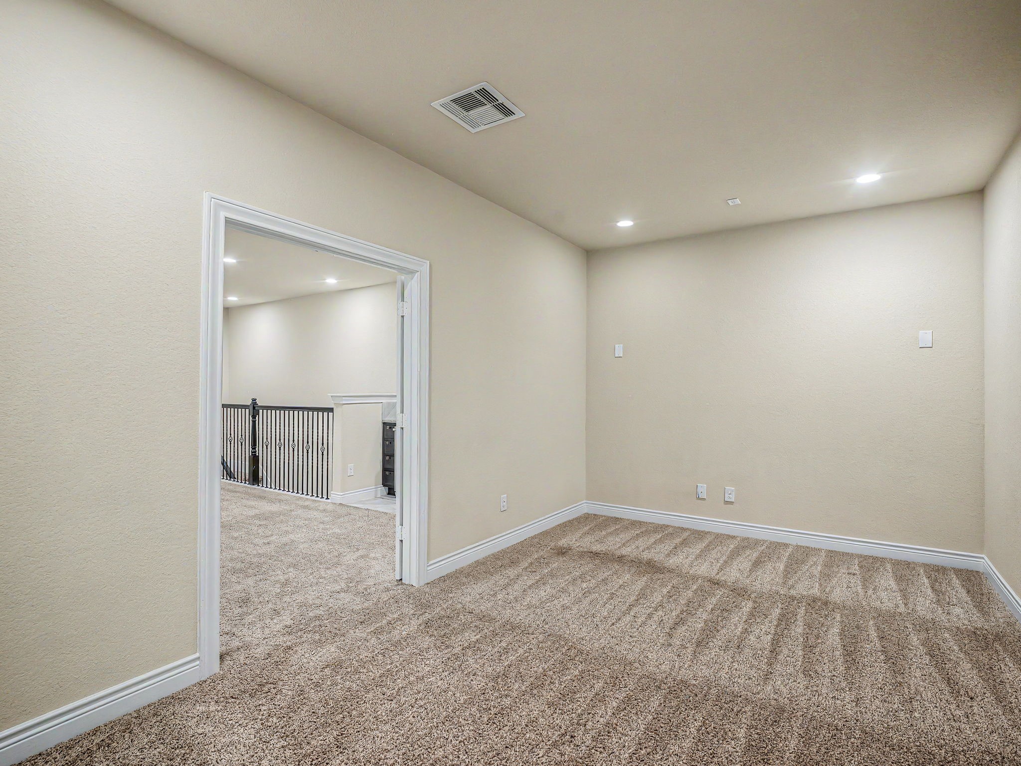 24227 Peralta Glen Lane Property Photo 30